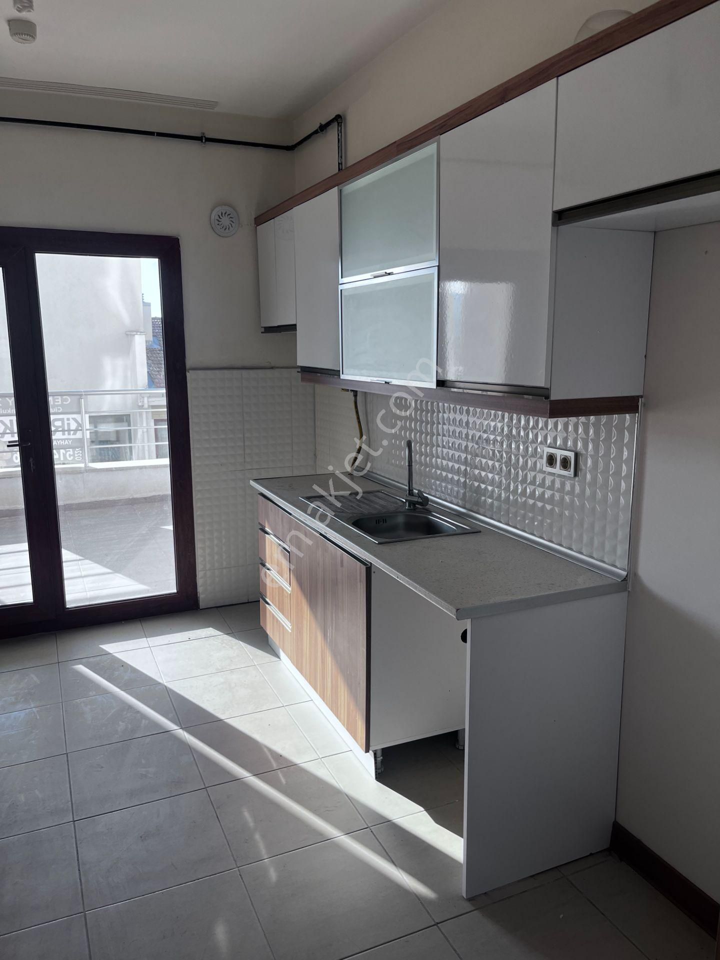 C21 Cius; Hastane Toki De Asansörlü Ferah 3+1 Kiralık Daire - Görsel 16