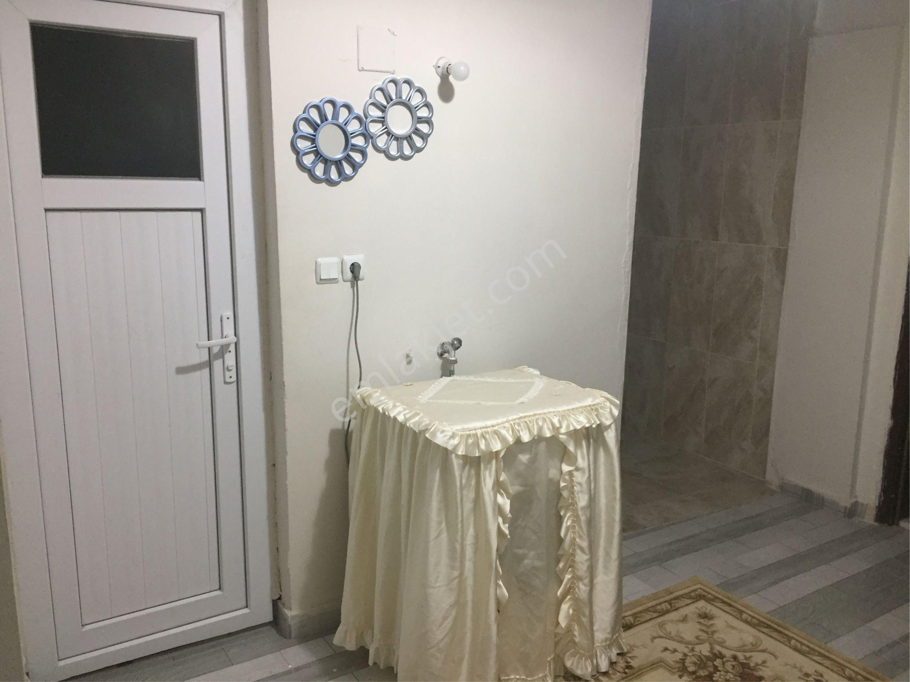 Fatih Mahallesinde 2+1 Eşyalı Kiralık Daire – Konforlu Ve Oturuma Hazır - Görsel 11