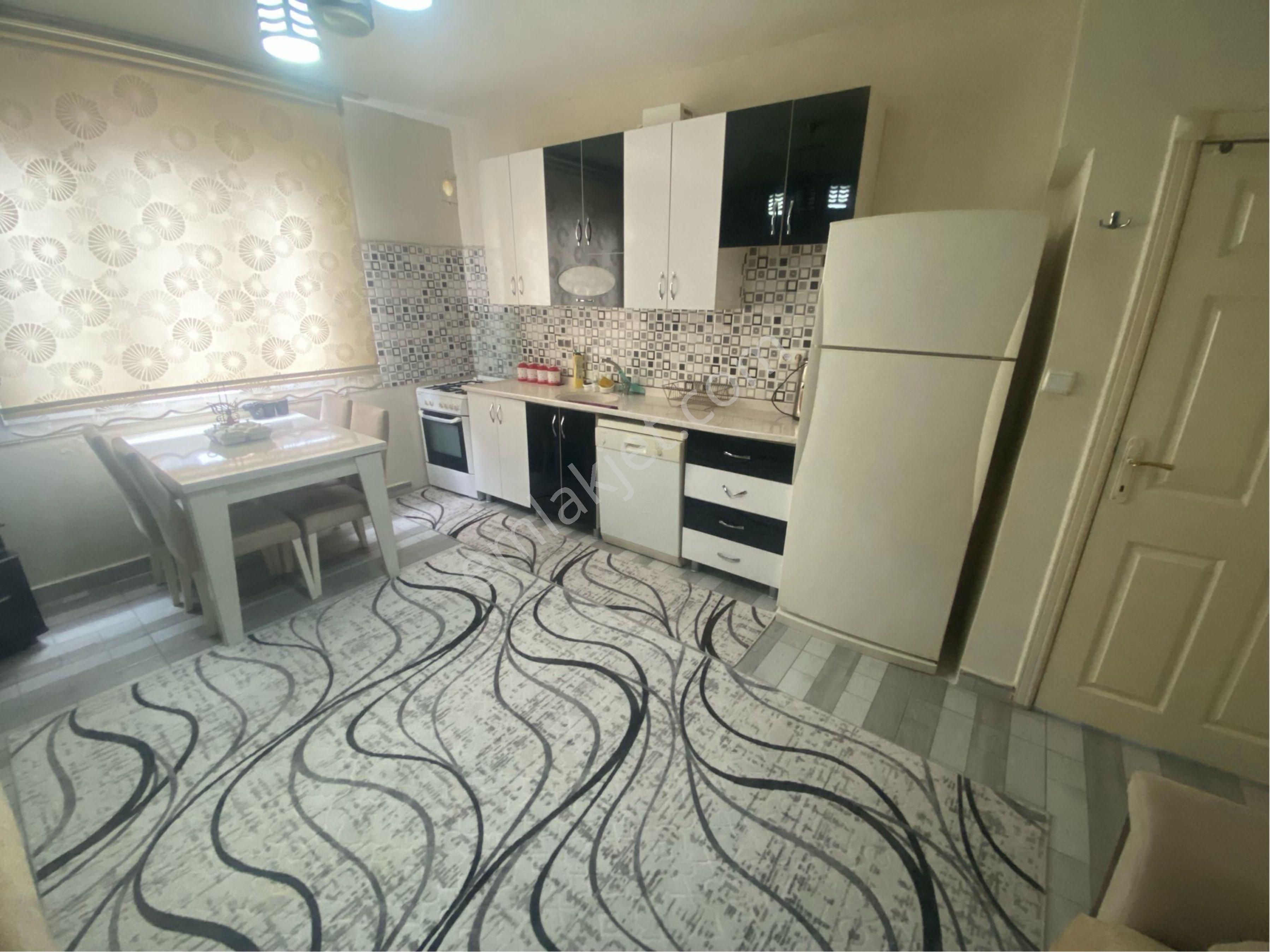 Fatih Mahallesinde 2+1 Eşyalı Kiralık Daire – Konforlu Ve Oturuma Hazır