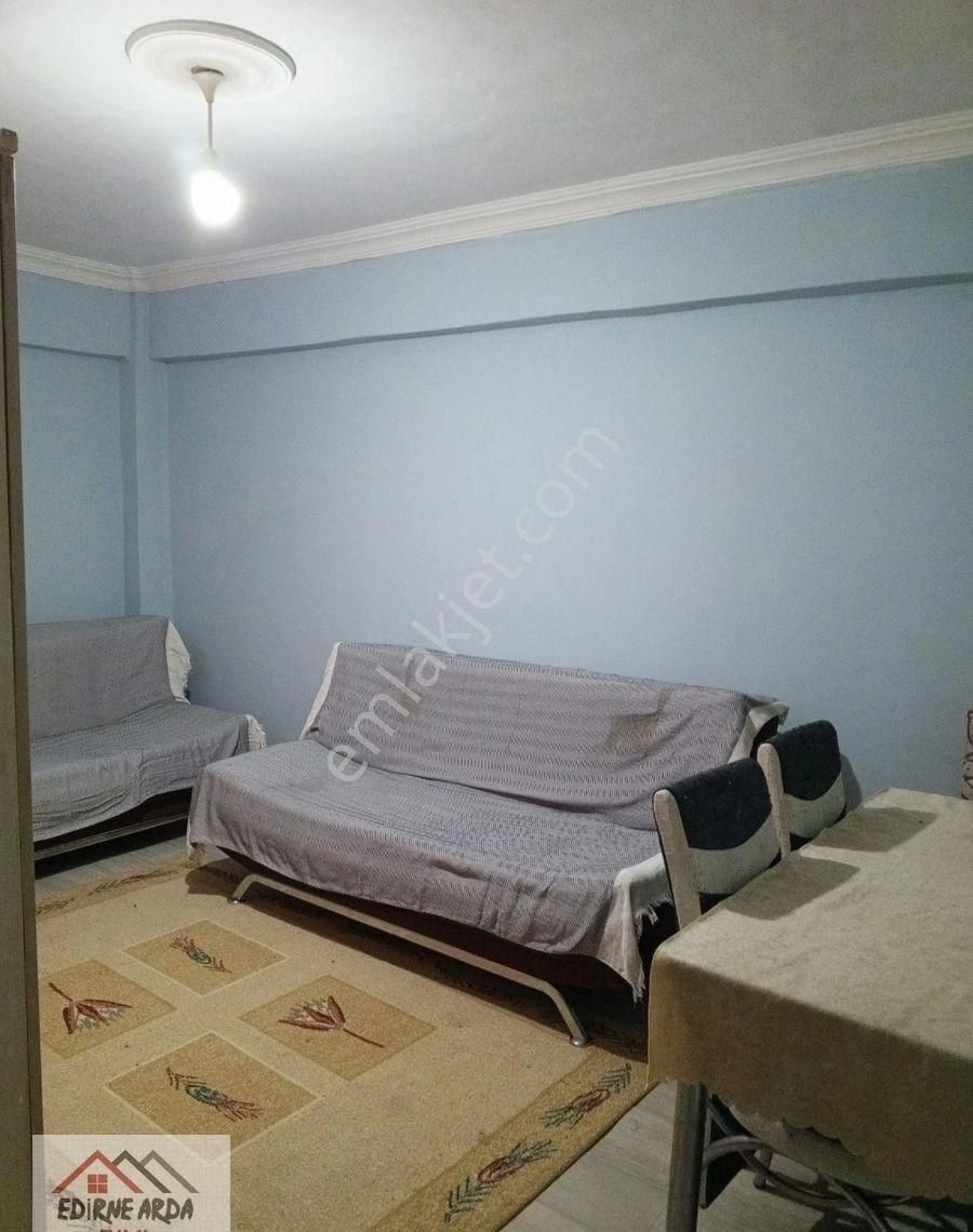 Arda Emlak Ofisinden Tekirdağ Süleymanpaşa’da Yatırımlık Ara Kat Balkonlu Daire - Görsel 6