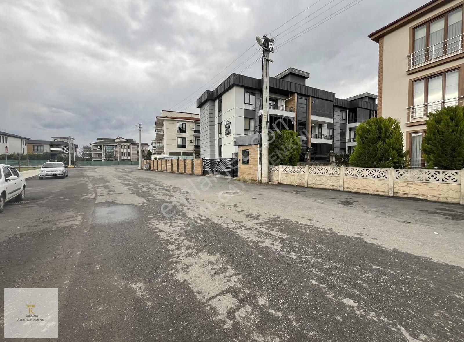 Sakarya Royal'den Tekzen Koleji Karşısı 2+1 Daire - Görsel 16