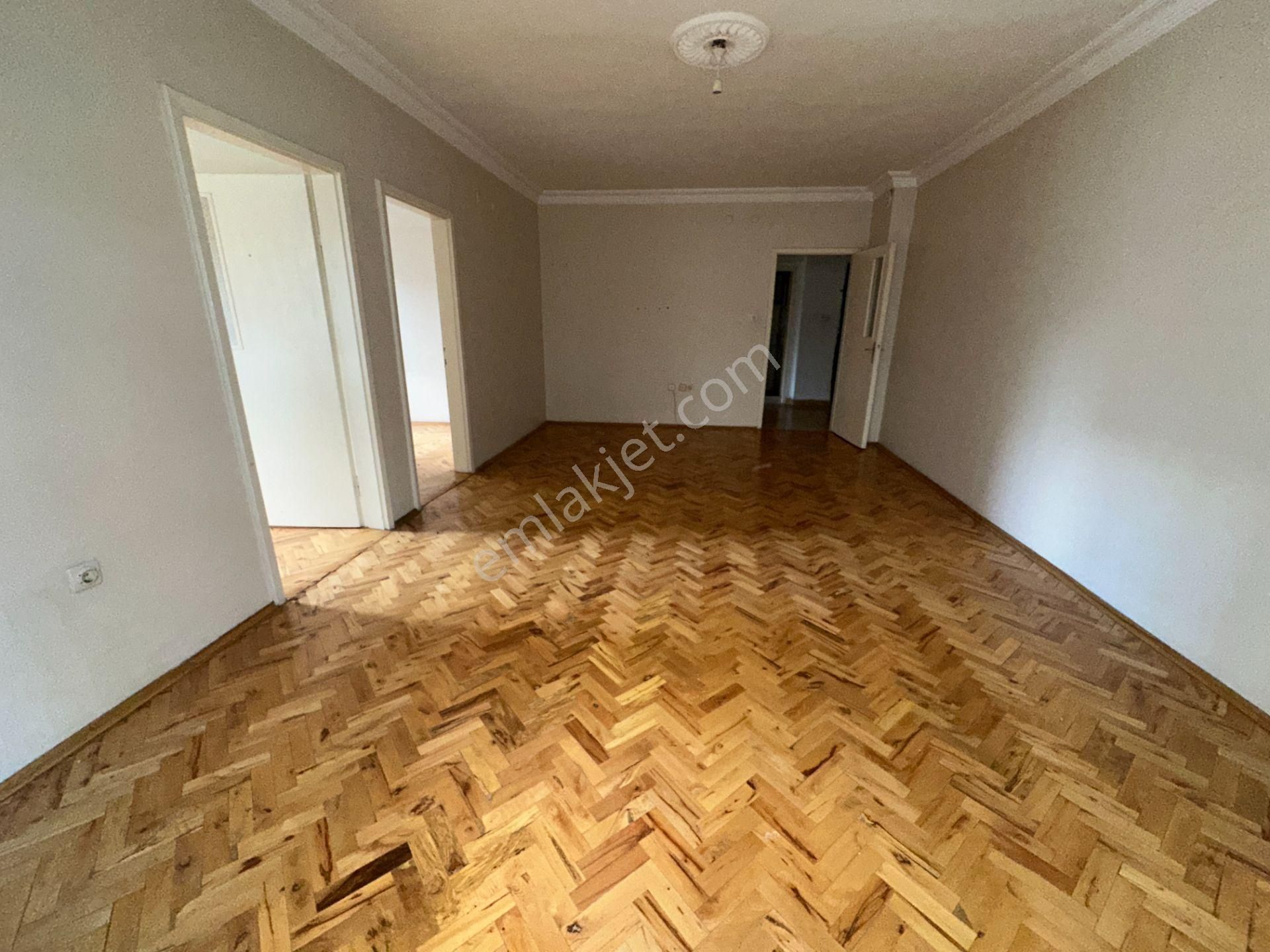 Turyap'tan Köşk Mah Dutluk Yakını 1.kat 3+1 120m2 Caddelere Ve Dutluk Metro Yakını Merkezi Lokasyon - Görsel 5