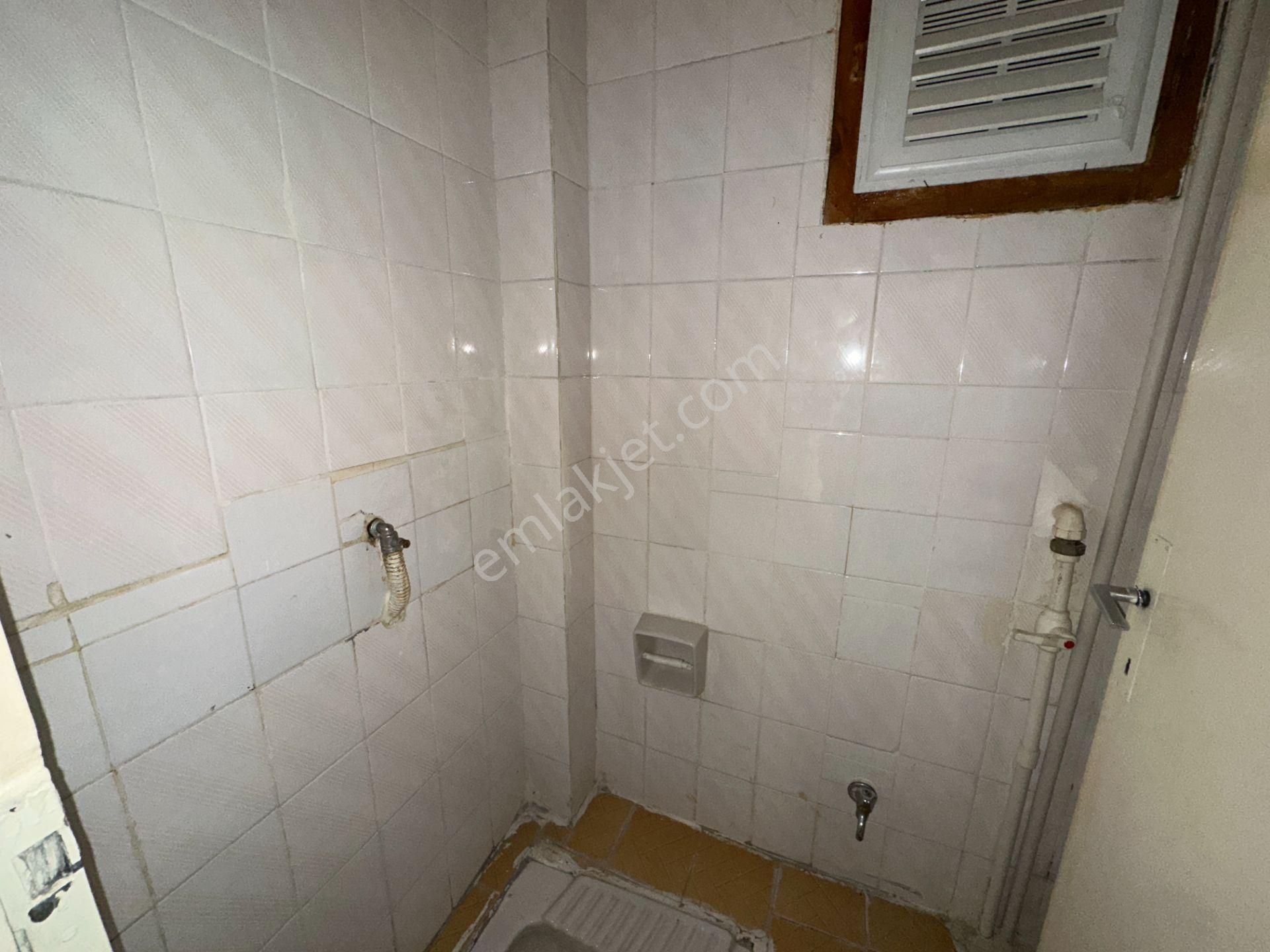 Turyap'tan Köşk Mah Dutluk Yakını 1.kat 3+1 120m2 Caddelere Ve Dutluk Metro Yakını Merkezi Lokasyon - Görsel 33