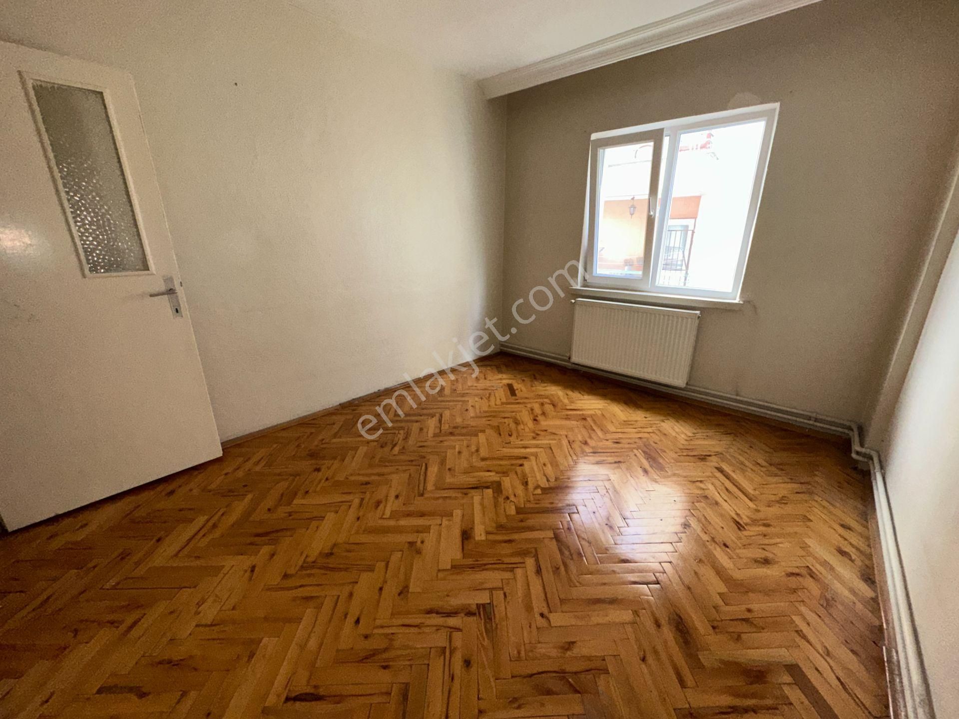 Turyap'tan Köşk Mah Dutluk Yakını 1.kat 3+1 120m2 Caddelere Ve Dutluk Metro Yakını Merkezi Lokasyon - Görsel 15