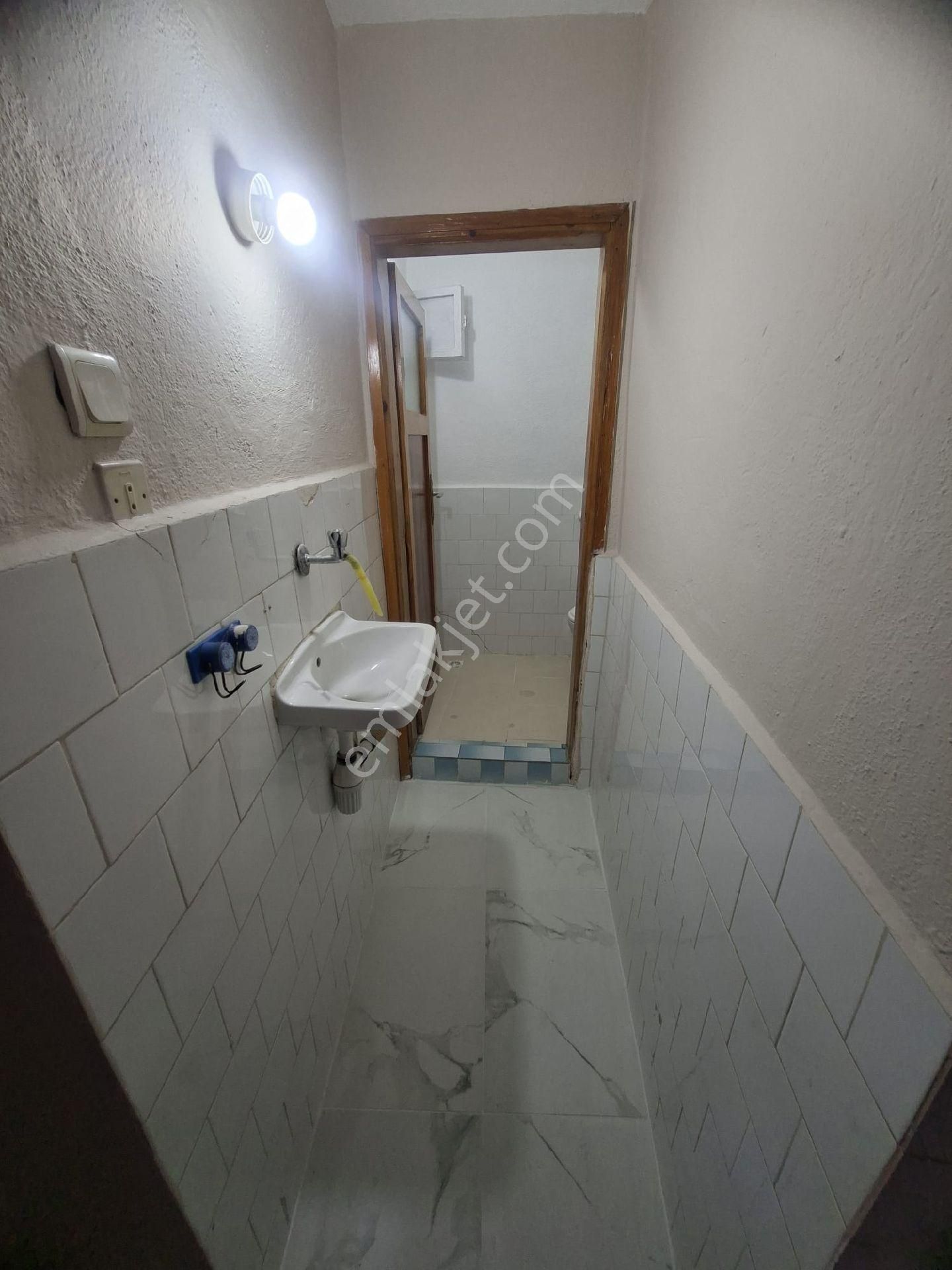 Turpa Güven'den Karabağlar Uğur Mumcu Mahallesinde 2+1 - Görsel 9