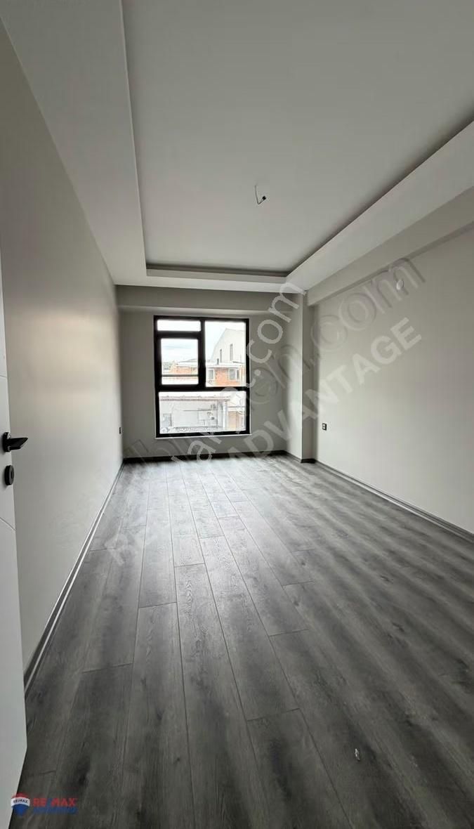 Remax Advantage'dan Sıfır Lüks Klımalı Arakat 1+1 Kiralık Daıre - Görsel 2