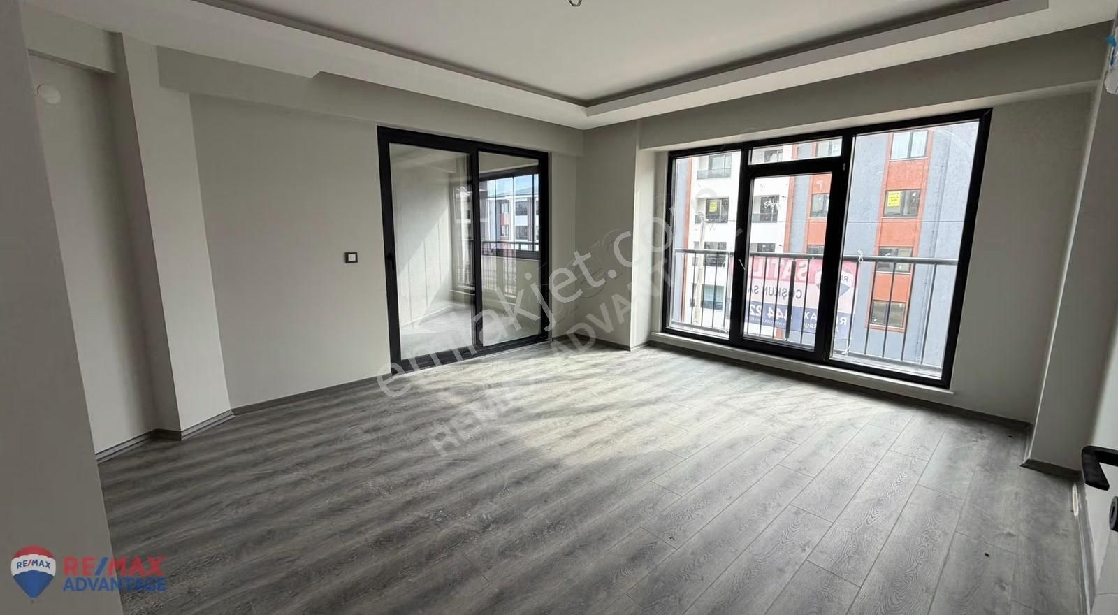 Remax Advantage'dan Sıfır Lüks Klımalı Arakat 1+1 Kiralık Daıre - Görsel 10