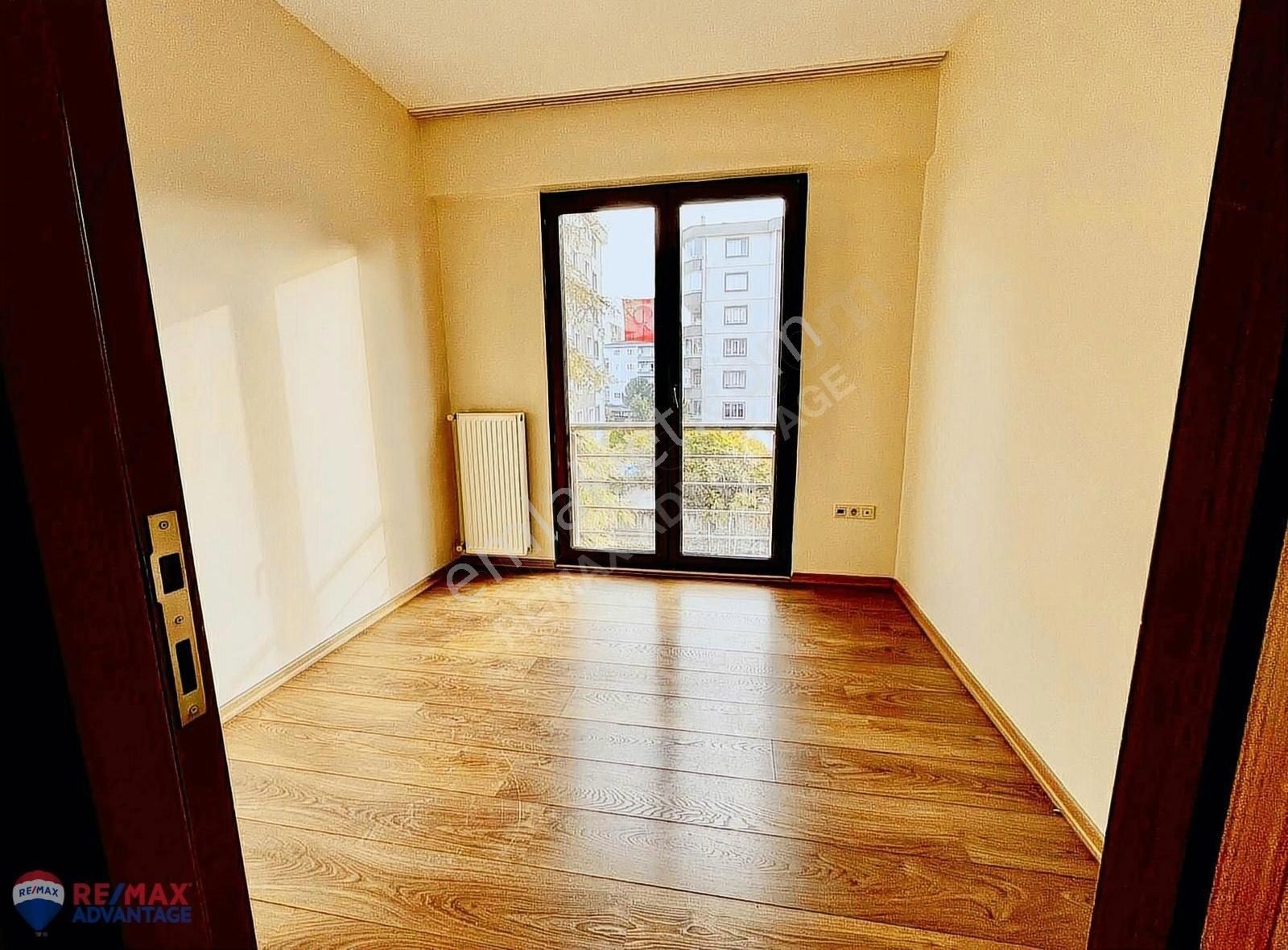 Remax Advantage'den Kumova Resıdence'de 2+1 Kiralık Daire - Görsel 2