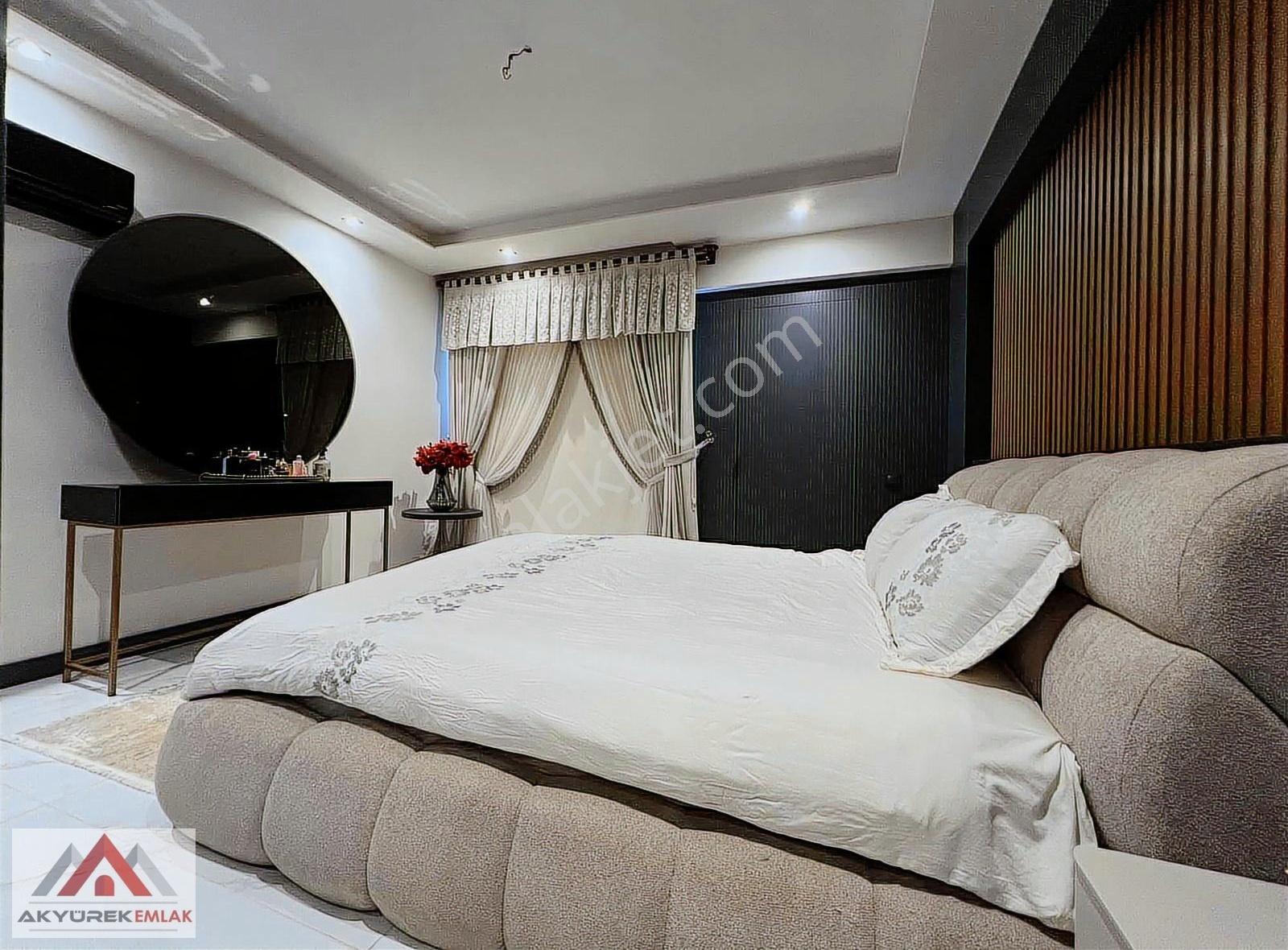 Denize Sıfır Lüks Site Modern Tasarım 4+1 Ful Deniz Manzaralı - Görsel 13