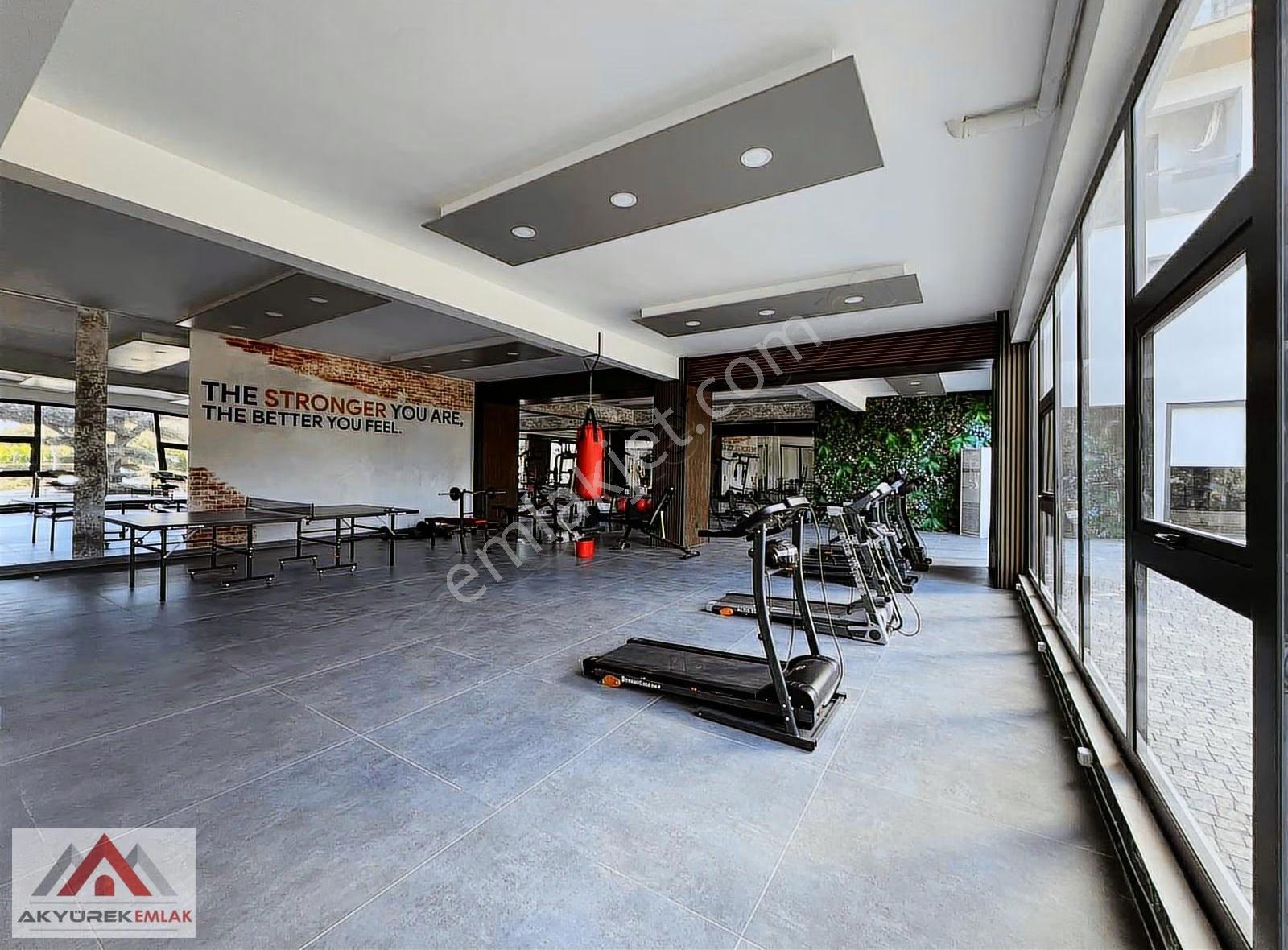 Denize Sıfır Lüks Site Modern Tasarım 4+1 Ful Deniz Manzaralı - Görsel 4