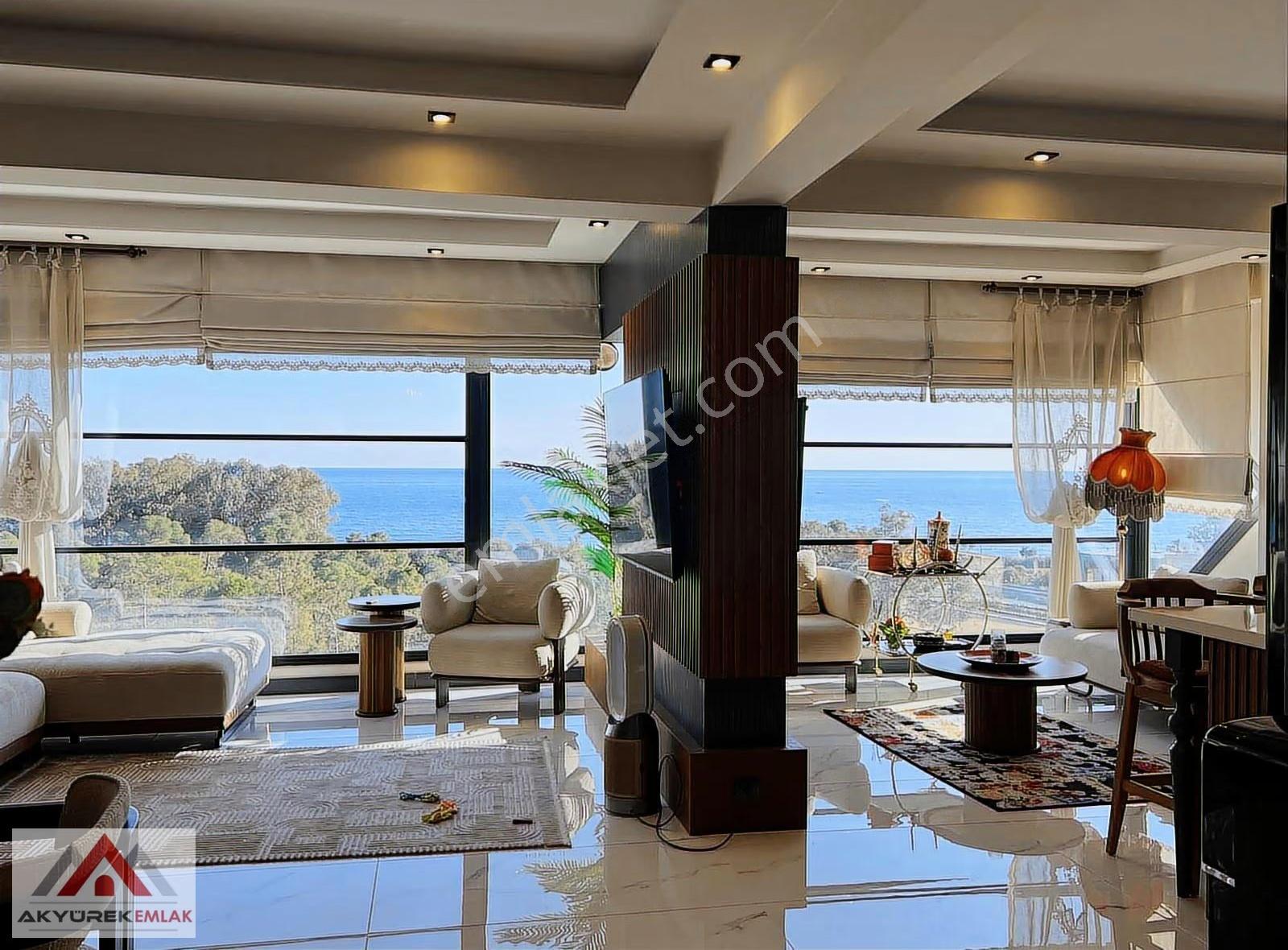 Denize Sıfır Lüks Site Modern Tasarım 4+1 Ful Deniz Manzaralı