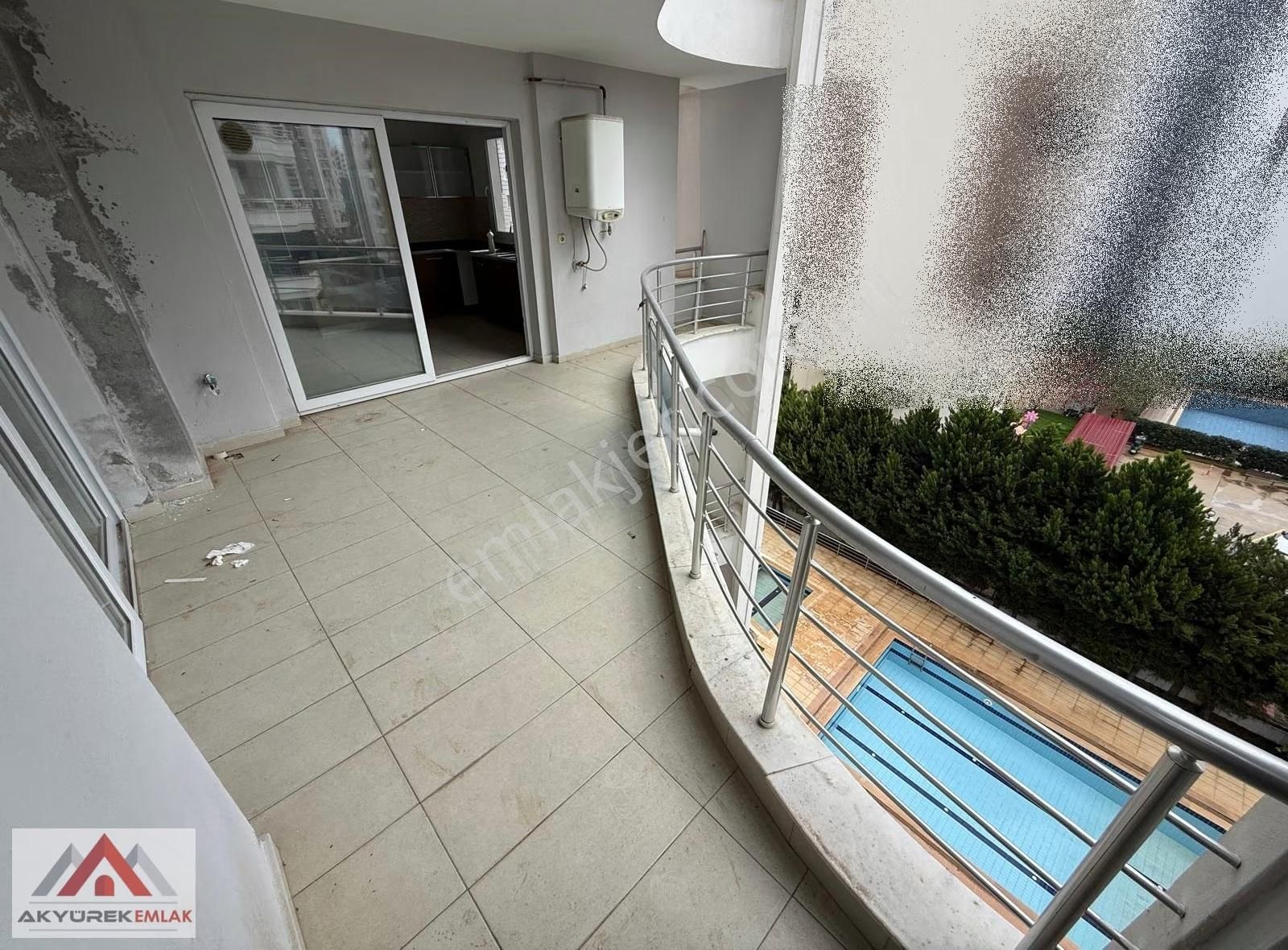 Akyürek'ten Soli Cıvarı Aranan Daire. Geniş Odalar Kapalı Mutfak - Görsel 4