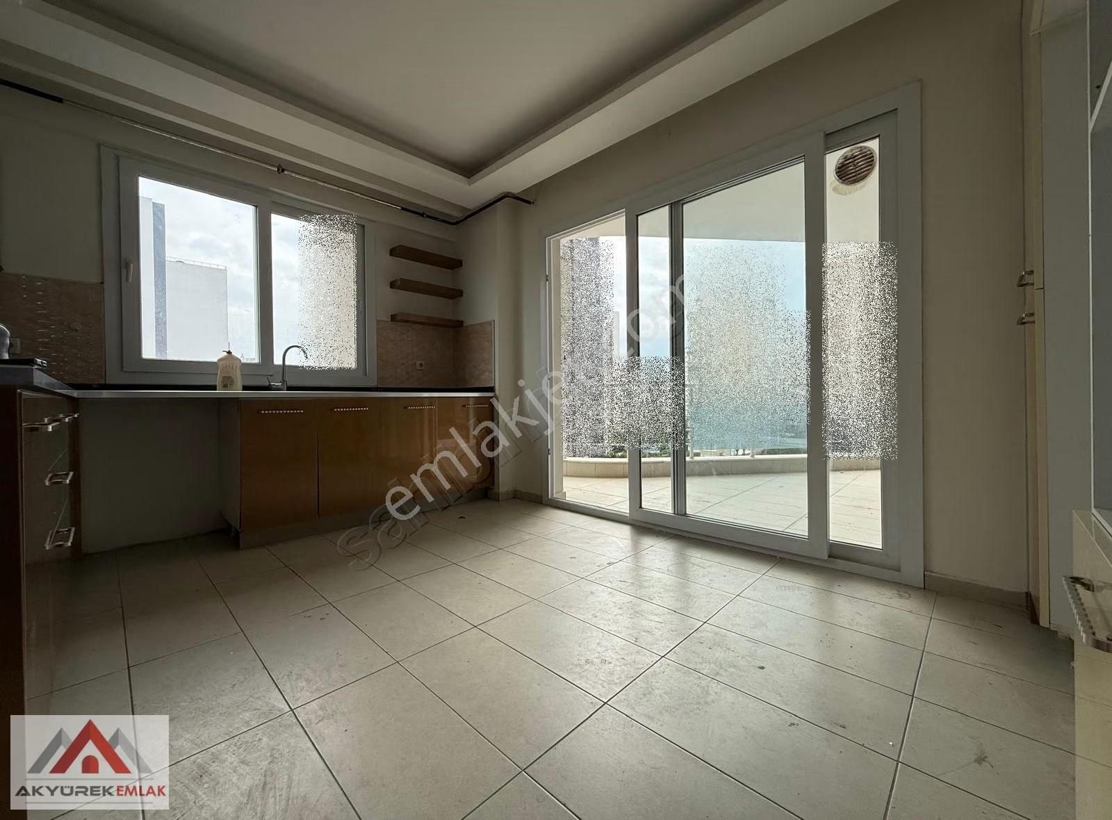 Akyürek'ten Soli Cıvarı Aranan Daire. Geniş Odalar Kapalı Mutfak - Görsel 22