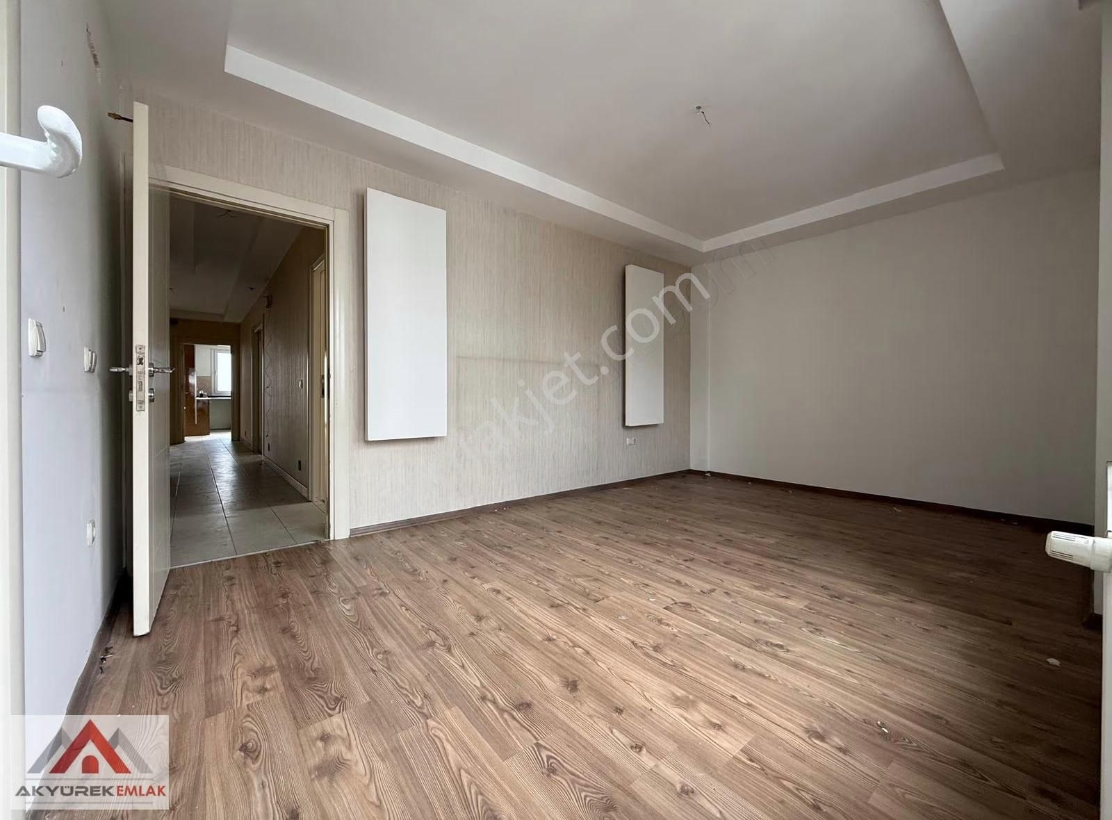 Akyürek'ten Soli Cıvarı Aranan Daire. Geniş Odalar Kapalı Mutfak - Görsel 23