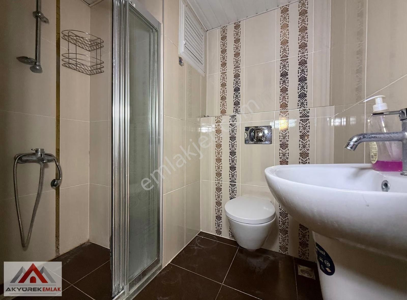 Akyürek'ten Soli Cıvarı Aranan Daire. Geniş Odalar Kapalı Mutfak - Görsel 16
