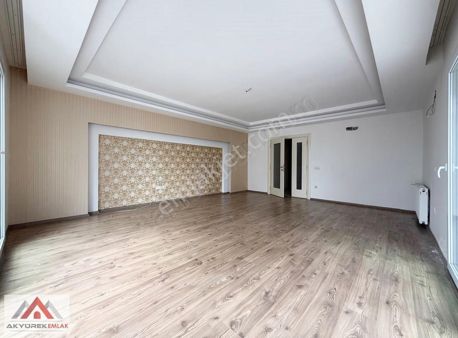 Akyürek'ten Soli Cıvarı Aranan Daire. Geniş Odalar Kapalı Mutfak - Görsel 3