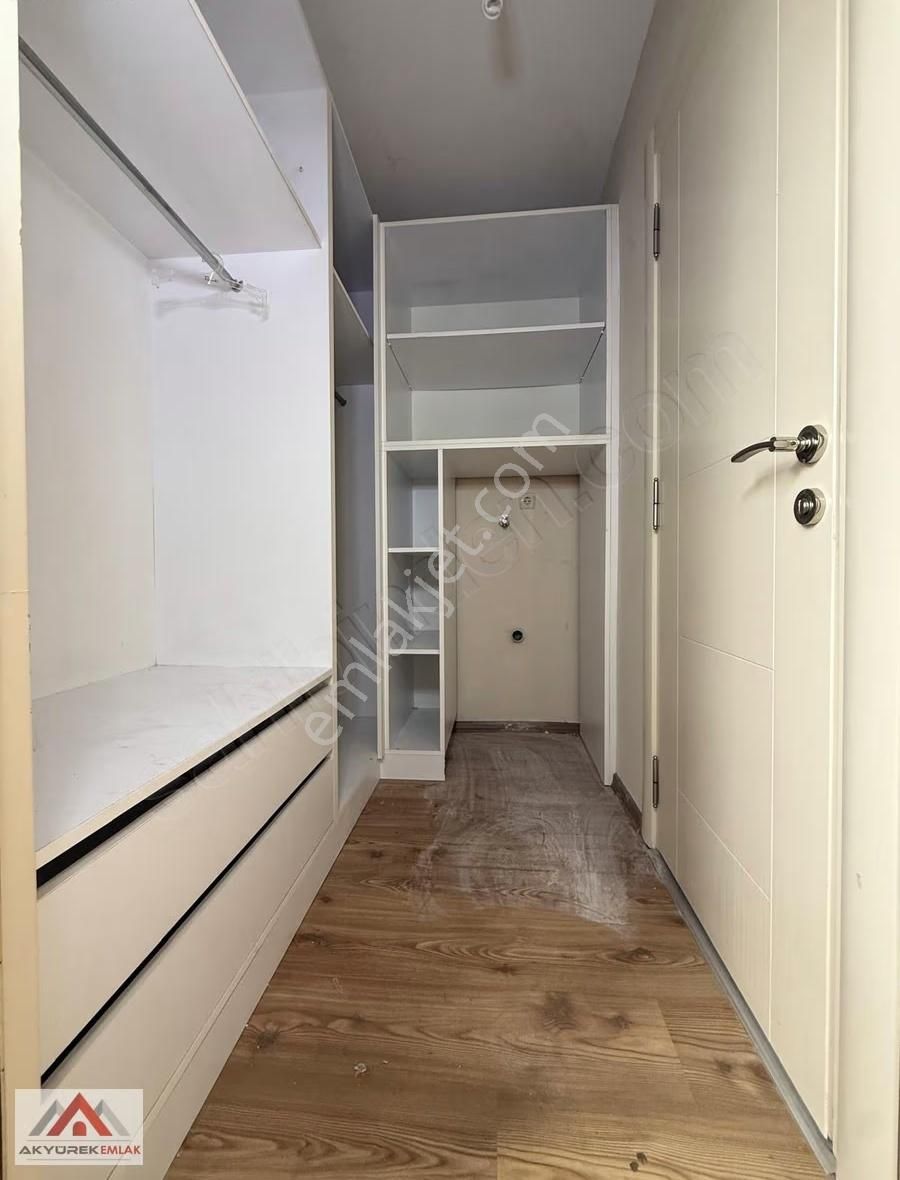 Akyürek'ten Soli Cıvarı Aranan Daire. Geniş Odalar Kapalı Mutfak - Görsel 11