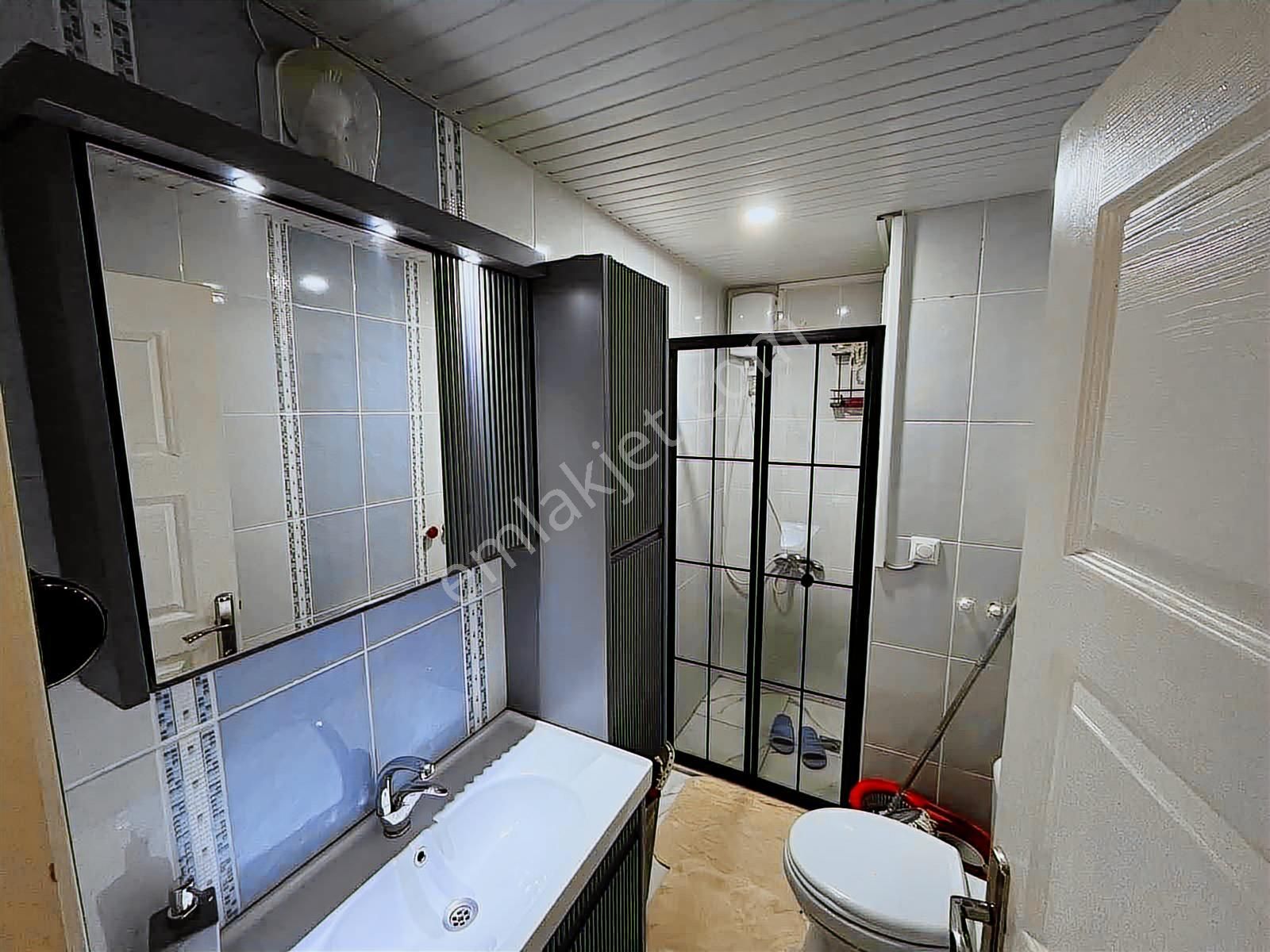 Ahatlı'da 110 M2 2+1 Doğal Gazlı Cam Balkonlu Satılık Daire - Görsel 3