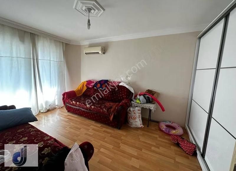 Dikili ' De Denize 50 Metre Mesafede Olan Satılık Daire - Görsel 13