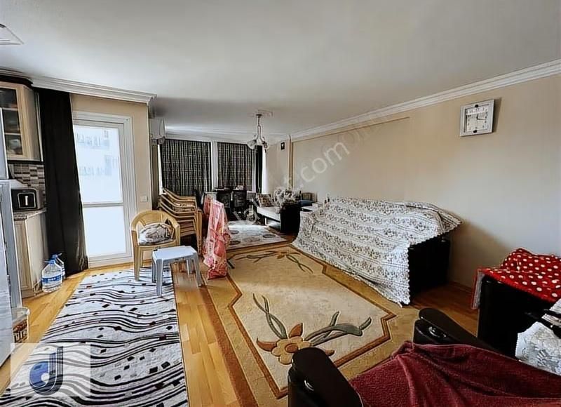 Dikili ' De Denize 50 Metre Mesafede Olan Satılık Daire - Görsel 5