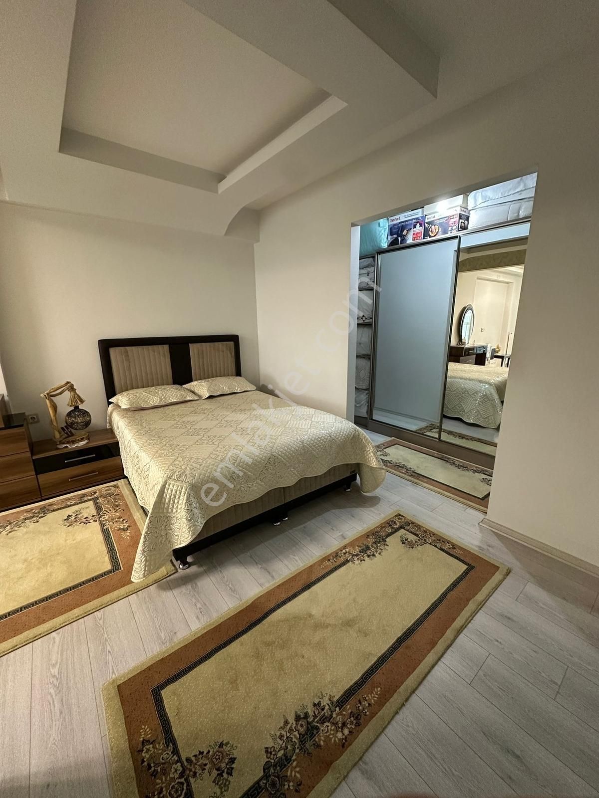 Polat Live Emlaktan Kaçırılmayacak Geniş M² 3,5+1 Satılık Daire - Görsel 8