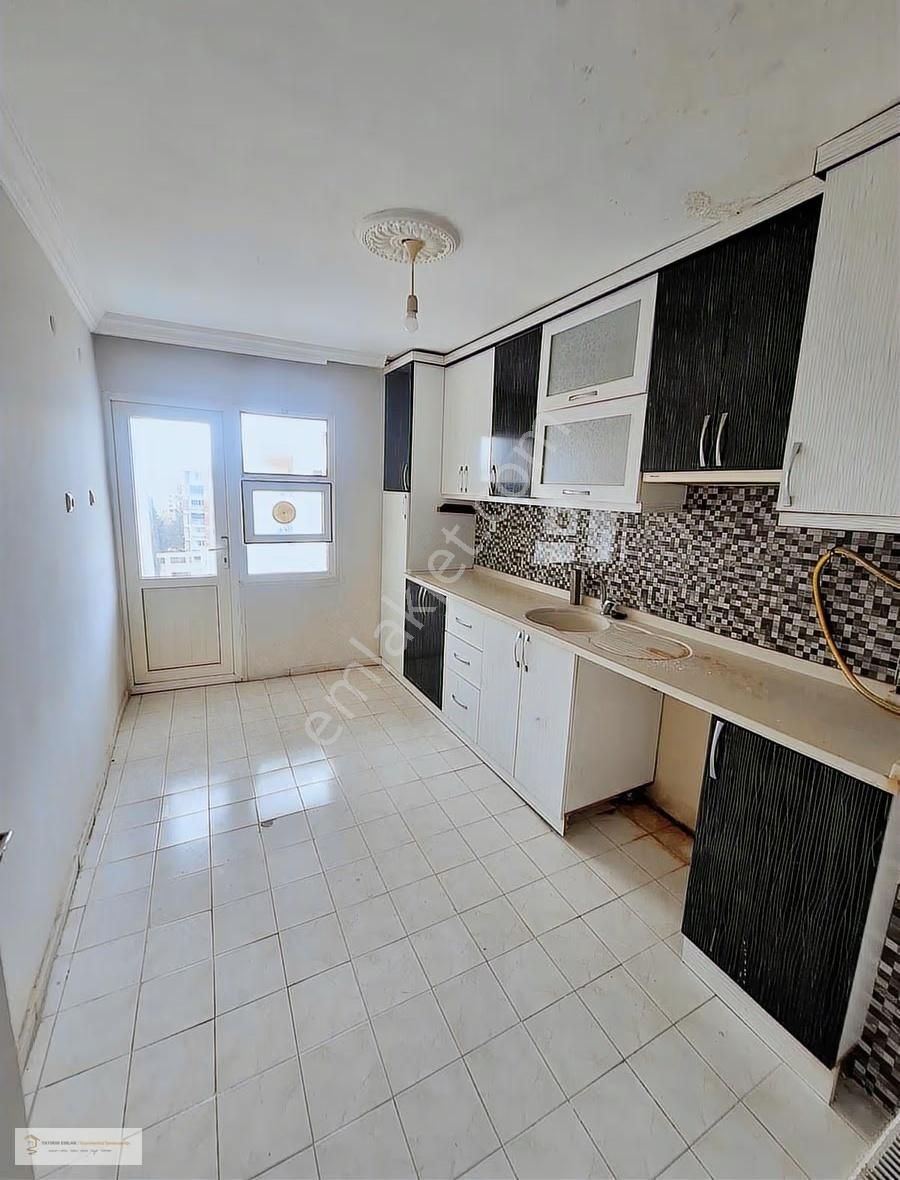 Cumhuriyet Mahallesi Kiralık 2+1 Kiralık Daire - Görsel 5