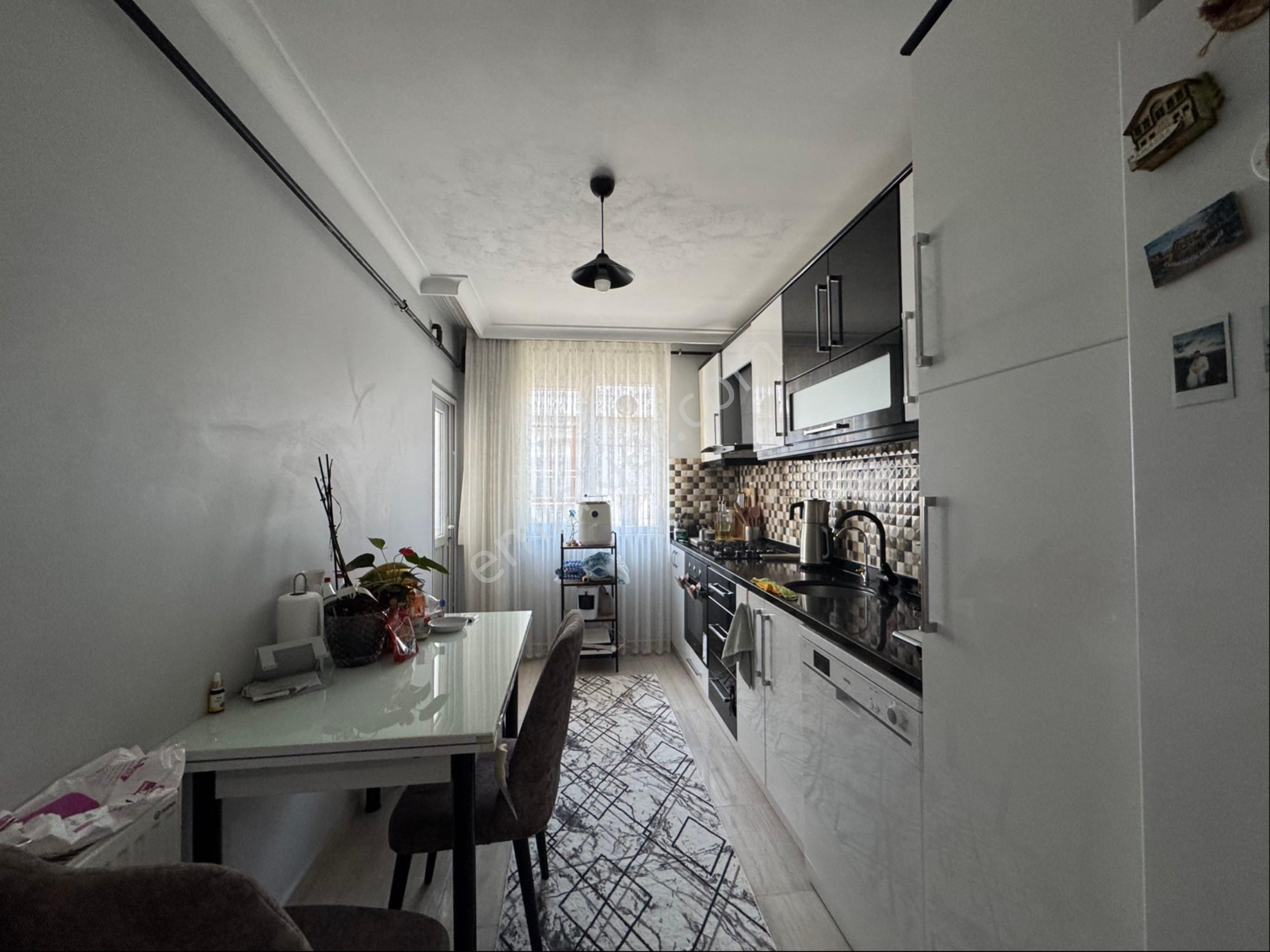 Molla Team Sultangazi İsmetpaşa Mahallesi 155 Sokakta İki Ayrı Kullanımlı Satılık Genç Dubleks - Görsel 6