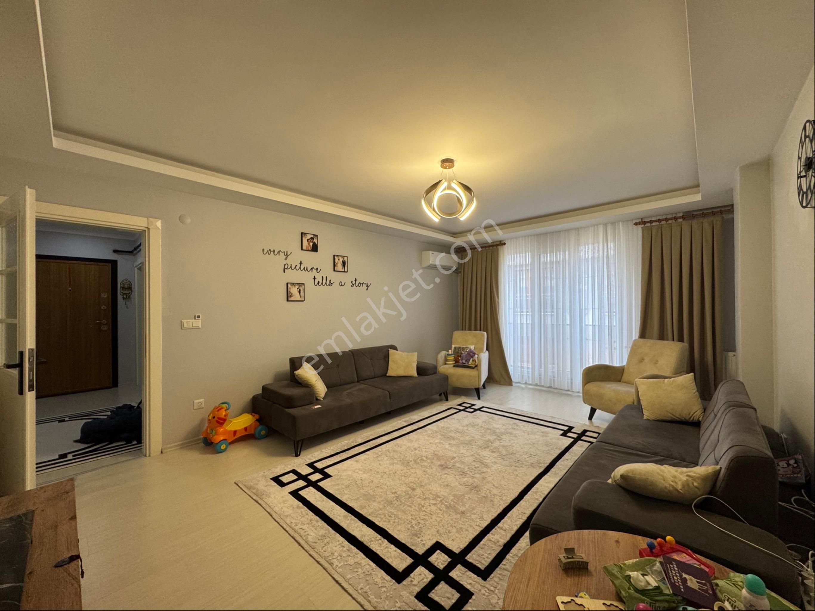 Molla Team Sultangazi İsmetpaşa Mahallesi 155 Sokakta İki Ayrı Kullanımlı Satılık Genç Dubleks - Görsel 3