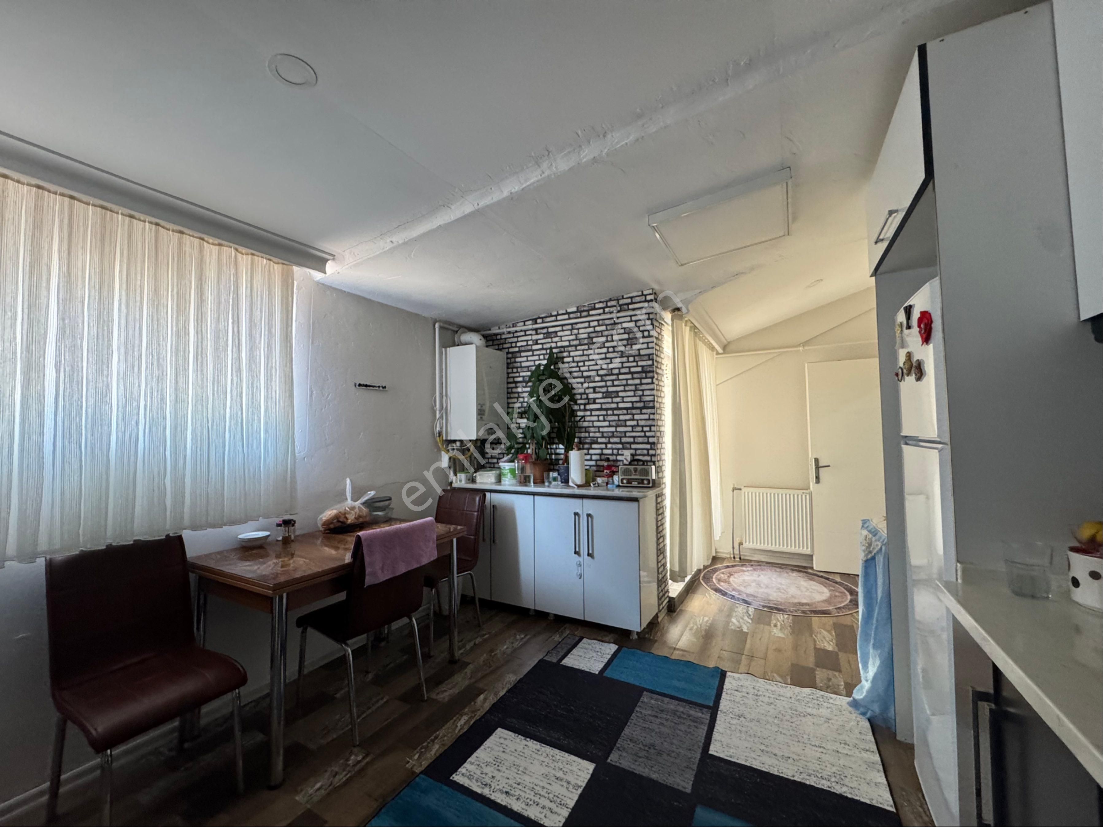 Molla Team Sultangazi İsmetpaşa Mahallesi 155 Sokakta İki Ayrı Kullanımlı Satılık Genç Dubleks - Görsel 31