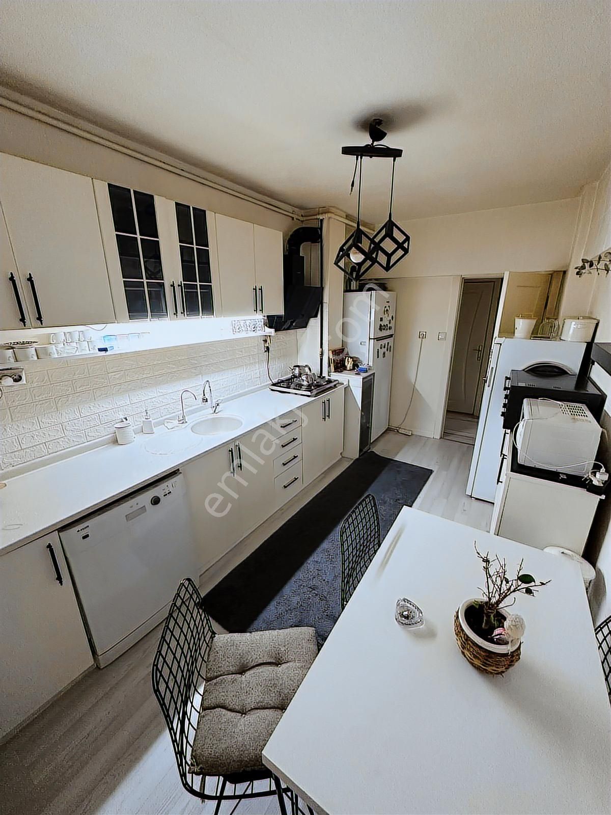 Polat Livedan Özakın Sitesinde Yapılı Bahçe Katı 3+1 Daire - Görsel 6