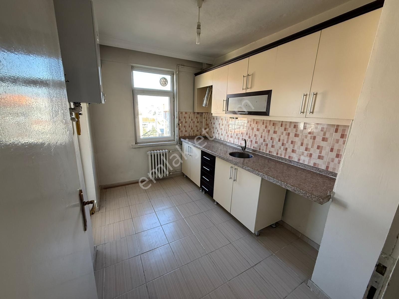 Rıza Acar'dan Kent Koop Mah. Harbiş 28 Sit. Ara Kat 2+1 Kiralık - Görsel 27