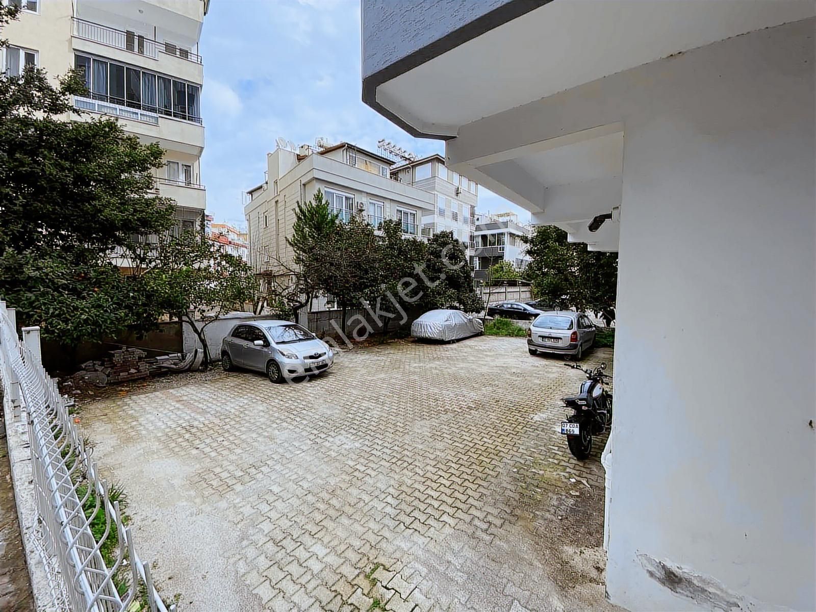 Demircikara'da Çok Geniş Narenciye Manzaralı 3+1 Ara Kat Satılık - Görsel 21