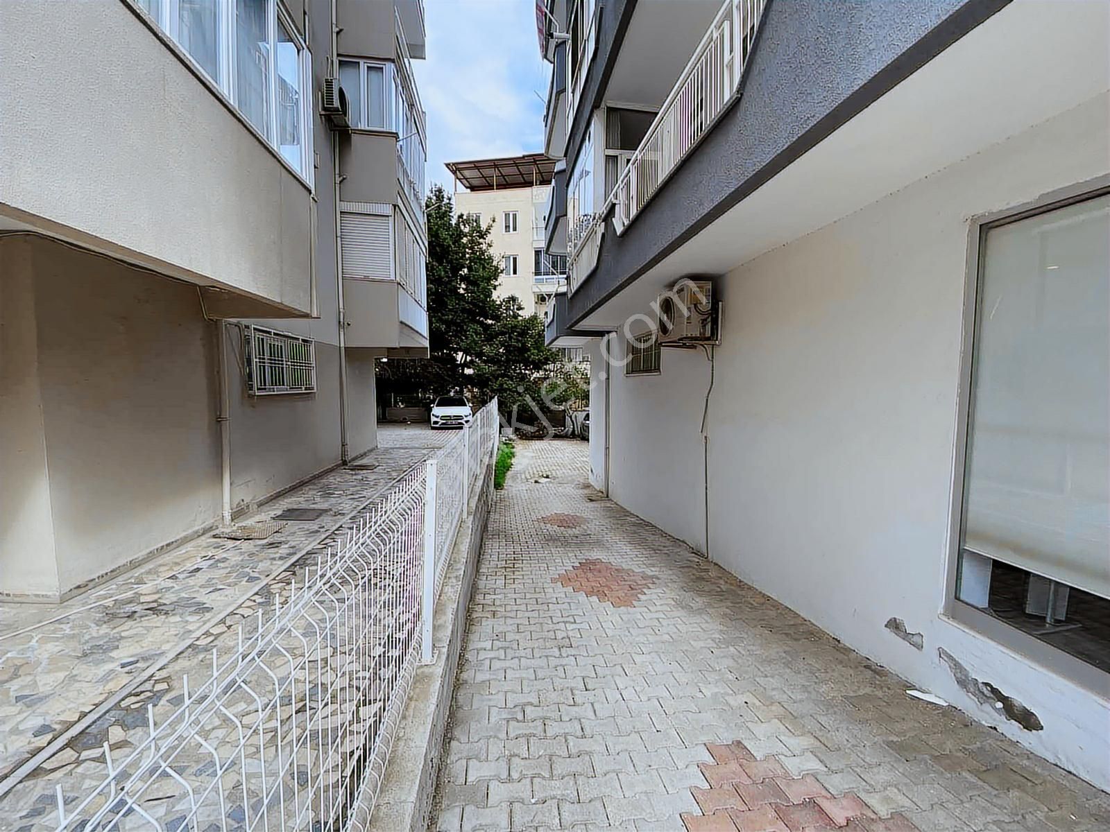 Demircikara'da Çok Geniş Narenciye Manzaralı 3+1 Ara Kat Satılık - Görsel 12