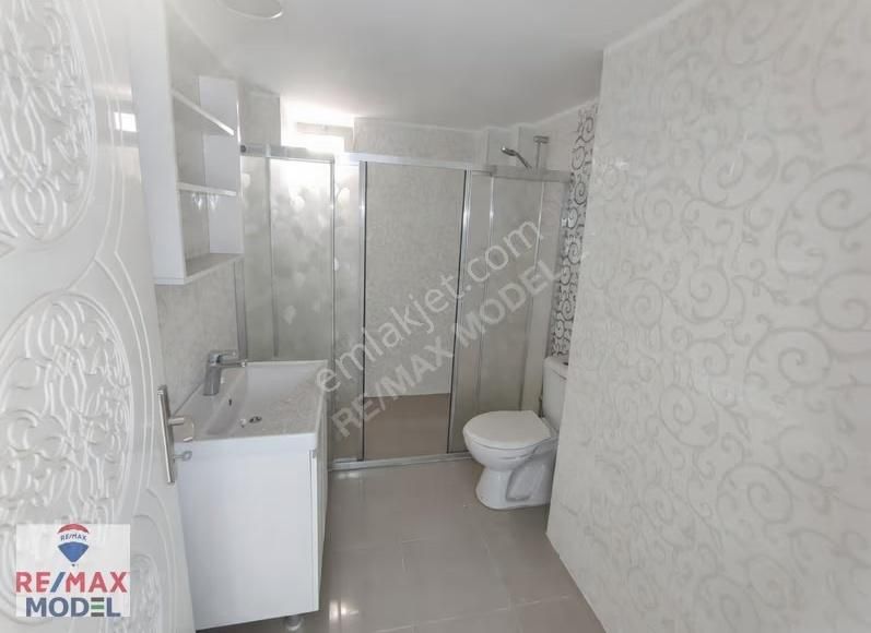 Remax Model Den Mehmet Akif Ersoy Mahallesinde 2+1 Satılık Daire - Görsel 11