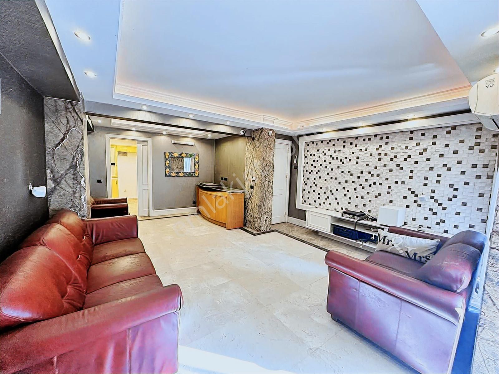 Kadırga 3katlı Müstakil Binada Bahçeli Dekorasyonlu Özelmülk - Görsel 20