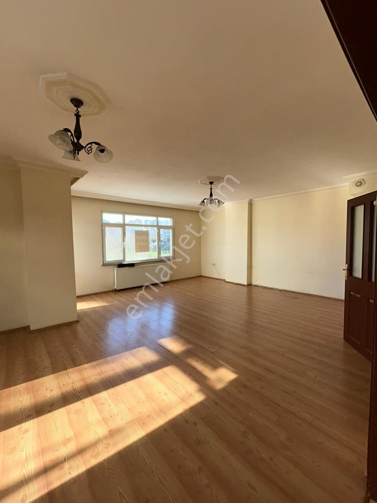 Karşıyaka'da Cadde Üzeri 145 Metrekare Kiralık 3+1 Daire - Görsel 8