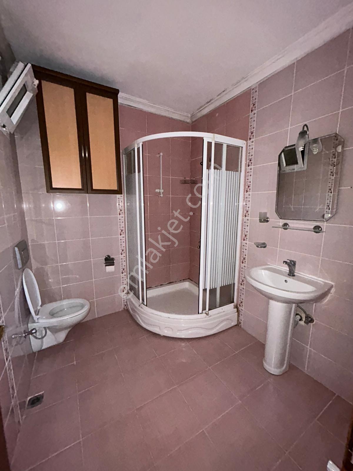 Karşıyaka'da Cadde Üzeri 145 Metrekare Kiralık 3+1 Daire - Görsel 15