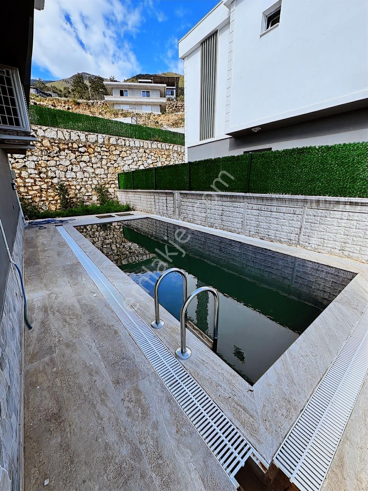 Gökhan Gökdemir'den Deniz Ve Doğa Manzaralı Satılık Villa - Görsel 26