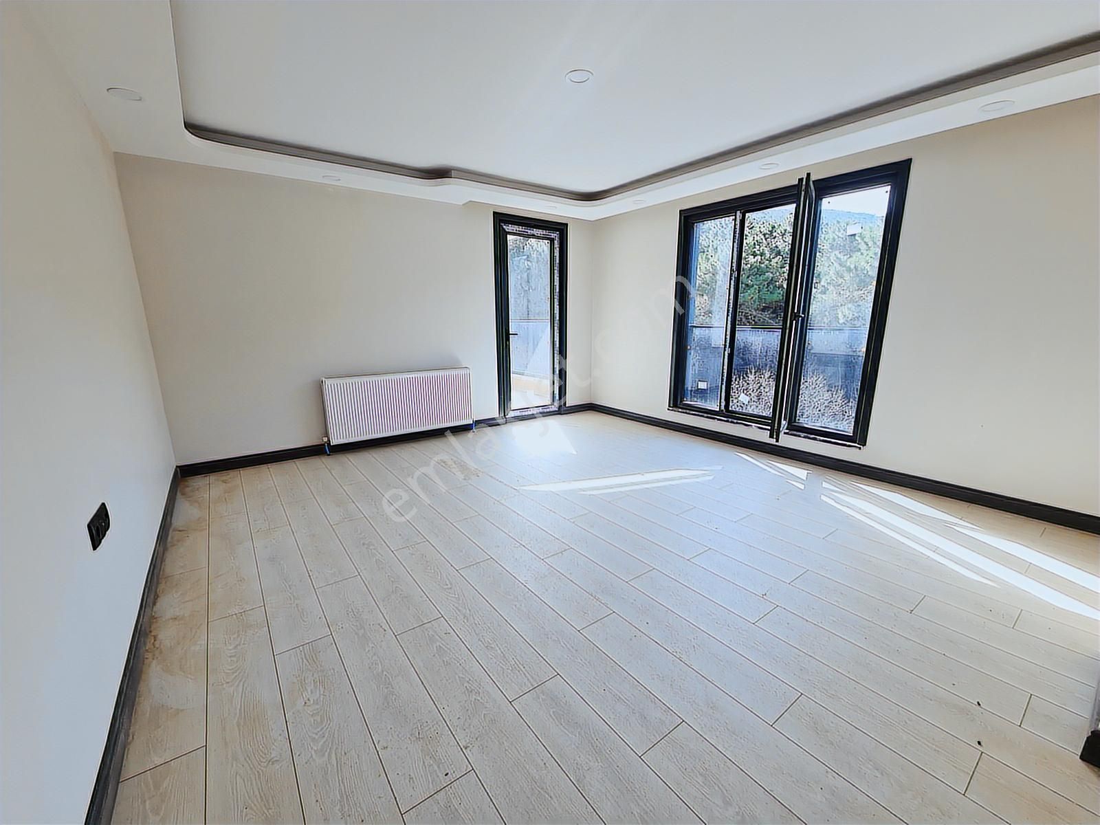 Satılık 3+1 Sıfır Daire Otoparklı Aydos Ormanı Manzaralı