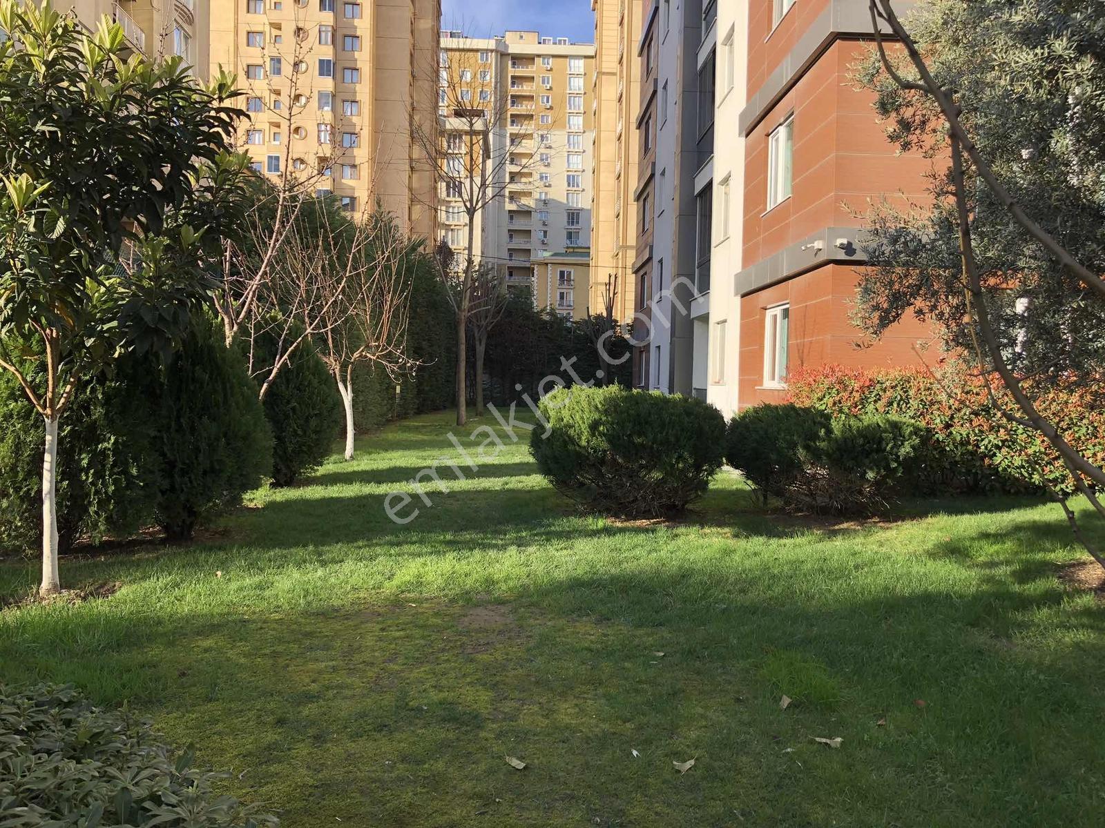 Şerifali Sitesi'nde Kamelyalı Parklı Basketbol S. 2+1 Lüks Daire - Görsel 9