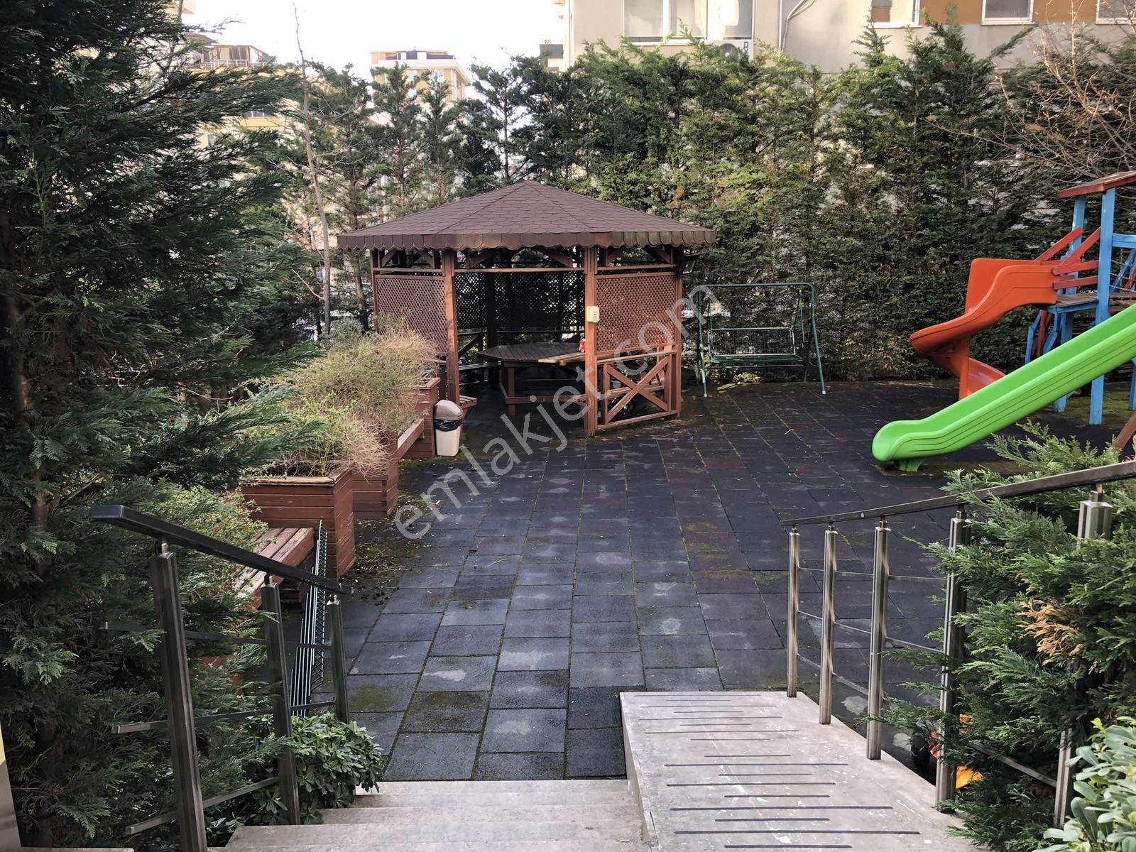 Şerifali Sitesi'nde Kamelyalı Parklı Basketbol S. 2+1 Lüks Daire - Görsel 18
