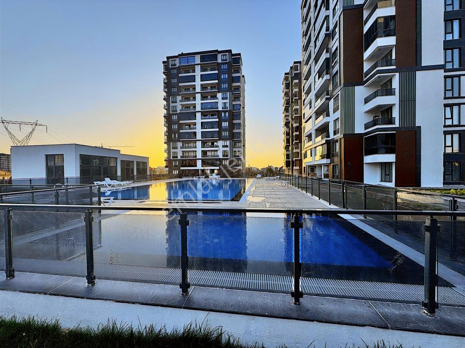 Müstakil Daire Tadında Lüks Site İçerisinde 2+1 - Görsel 6
