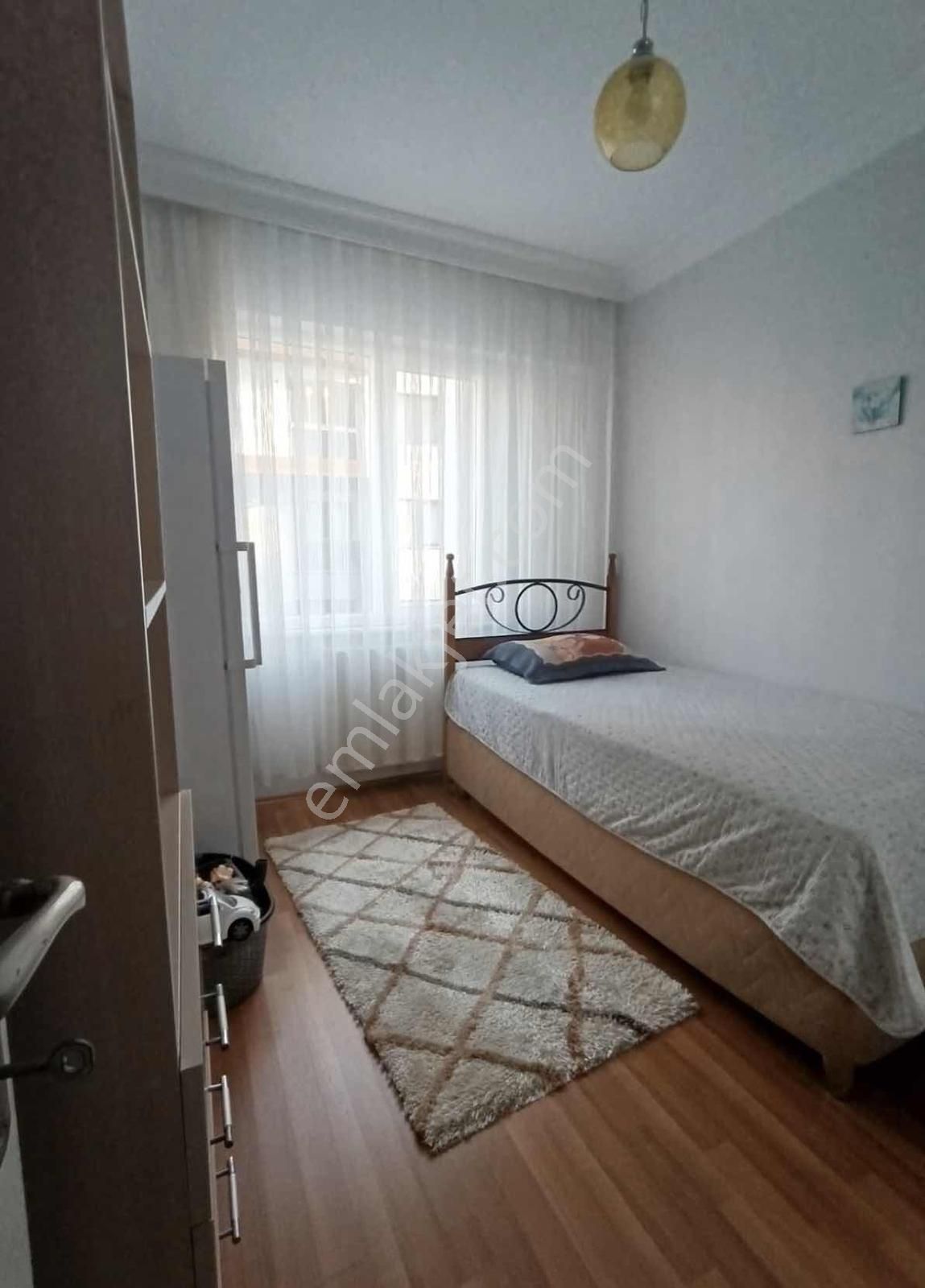 Merkezi Konumda Geniş 3+1 Satılık Daire - Görsel 4