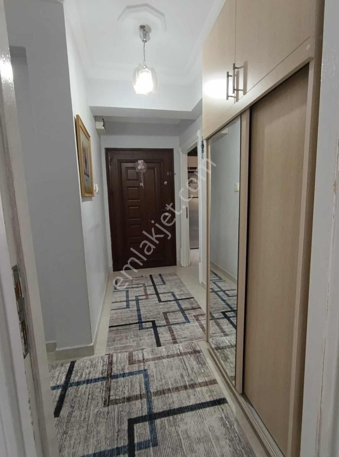 Merkezi Konumda Geniş 3+1 Satılık Daire - Görsel 6