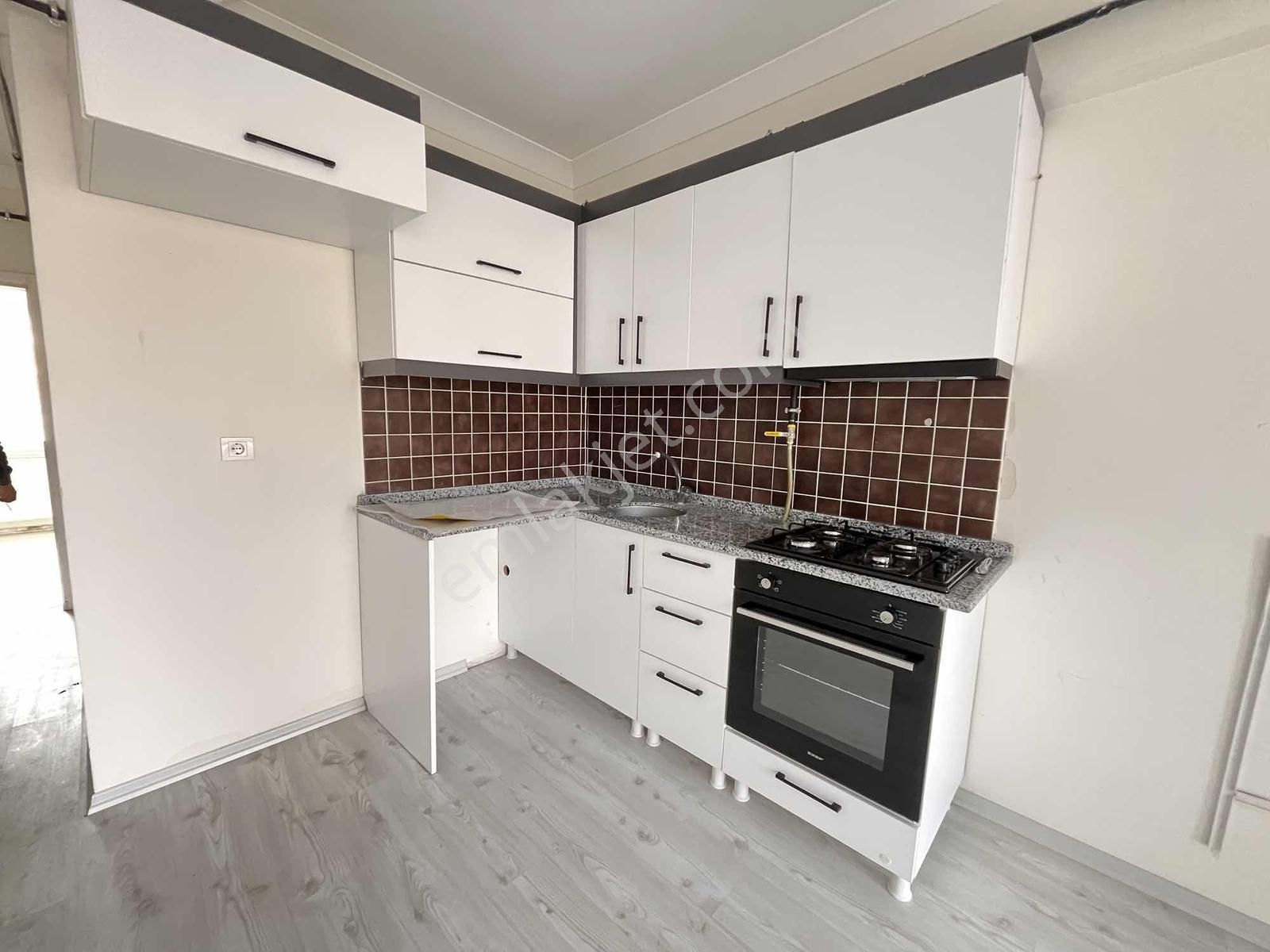 Rumeli'de Ali Kayan Işıklarında 1+1 Kiralık Masrafsız Daire