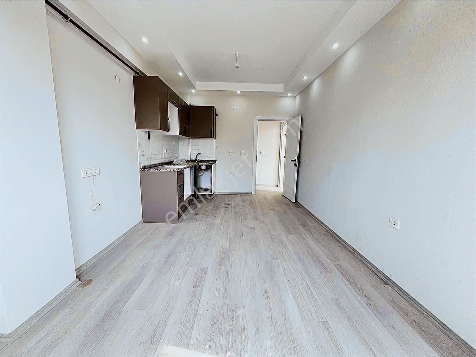 Çobançeşme'de Merkezi Konumda 1+1 Sıfır Ara Katta Satılık Daire - Görsel 5