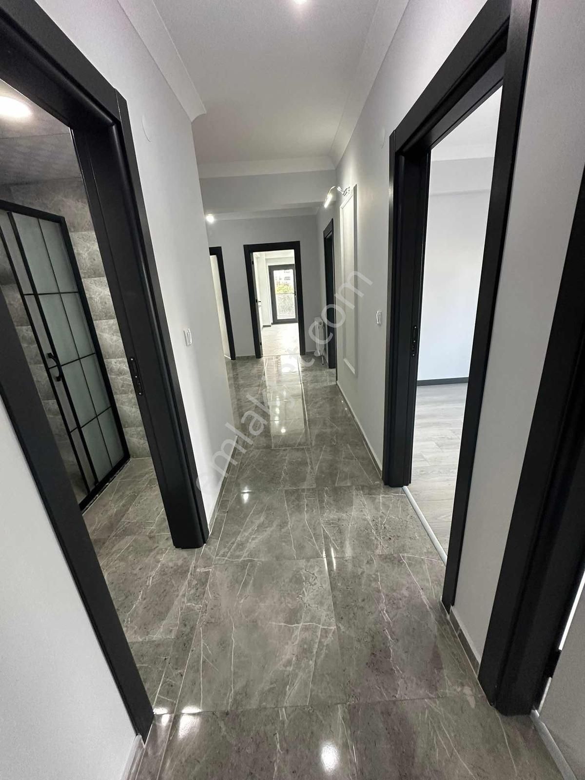 Modern Tasarımlı 3+1 Lüks Daire - Görsel 30