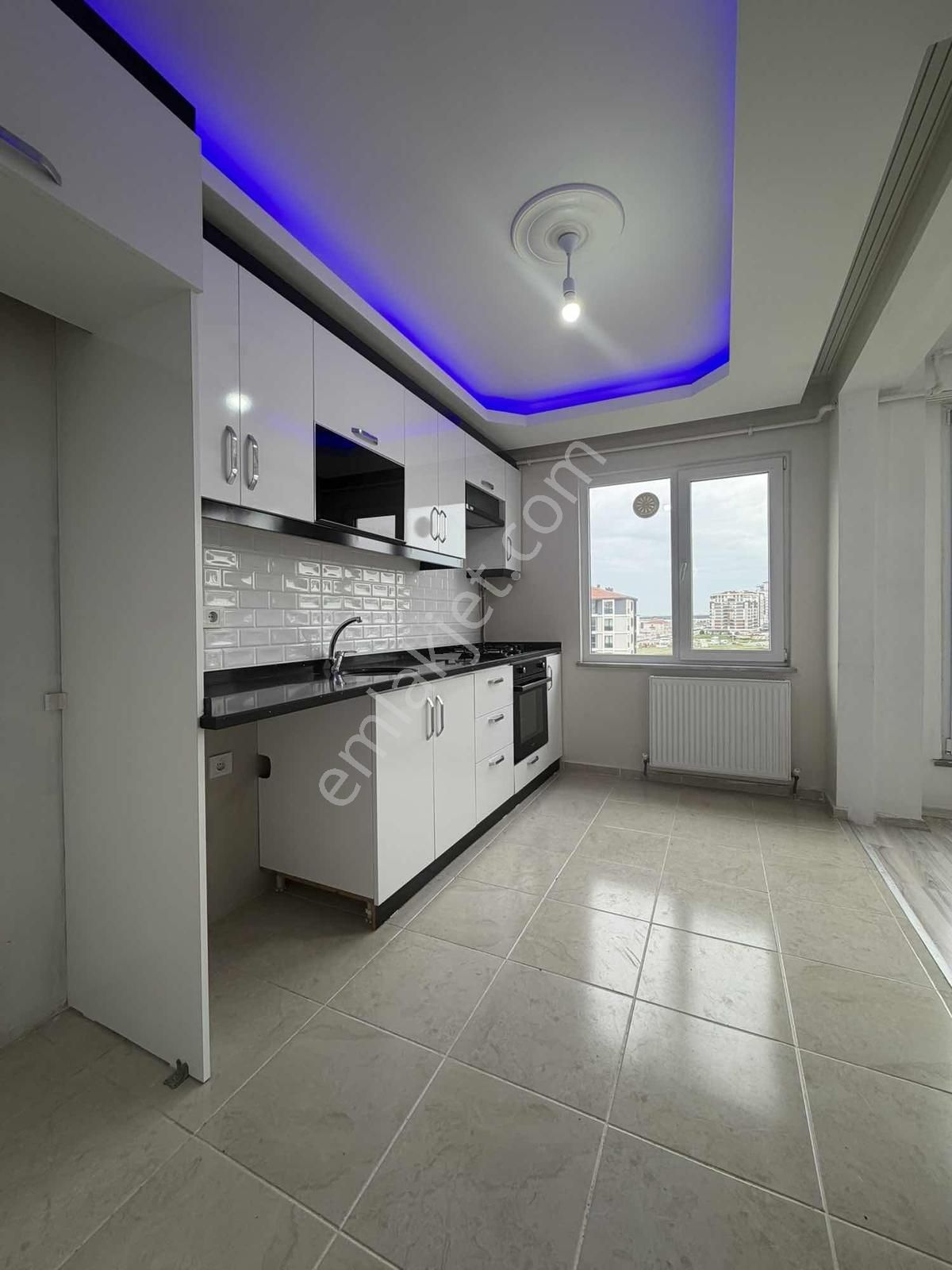 Şeyhsinan Mahallesi Bülent Ecevit Bulvarı Yakını 3+1 Daire
