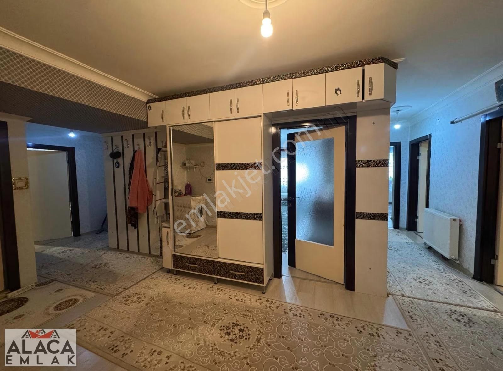 Karapürçek Mahallesi'nde Fırsat 130m2 Asansörlü Kot 3+1 Daire - Görsel 32