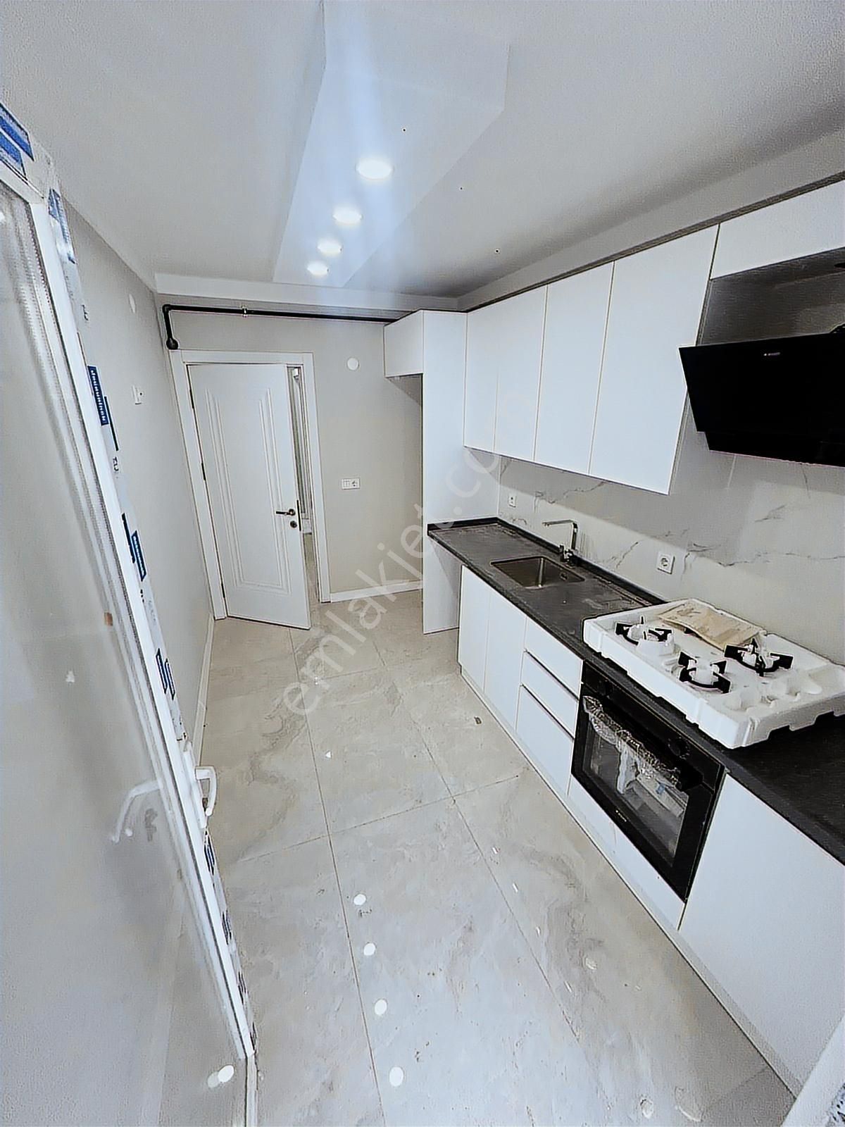 Rumelide Site İçinde 2+1 Satılık Ön Cepe Daire - Görsel 5
